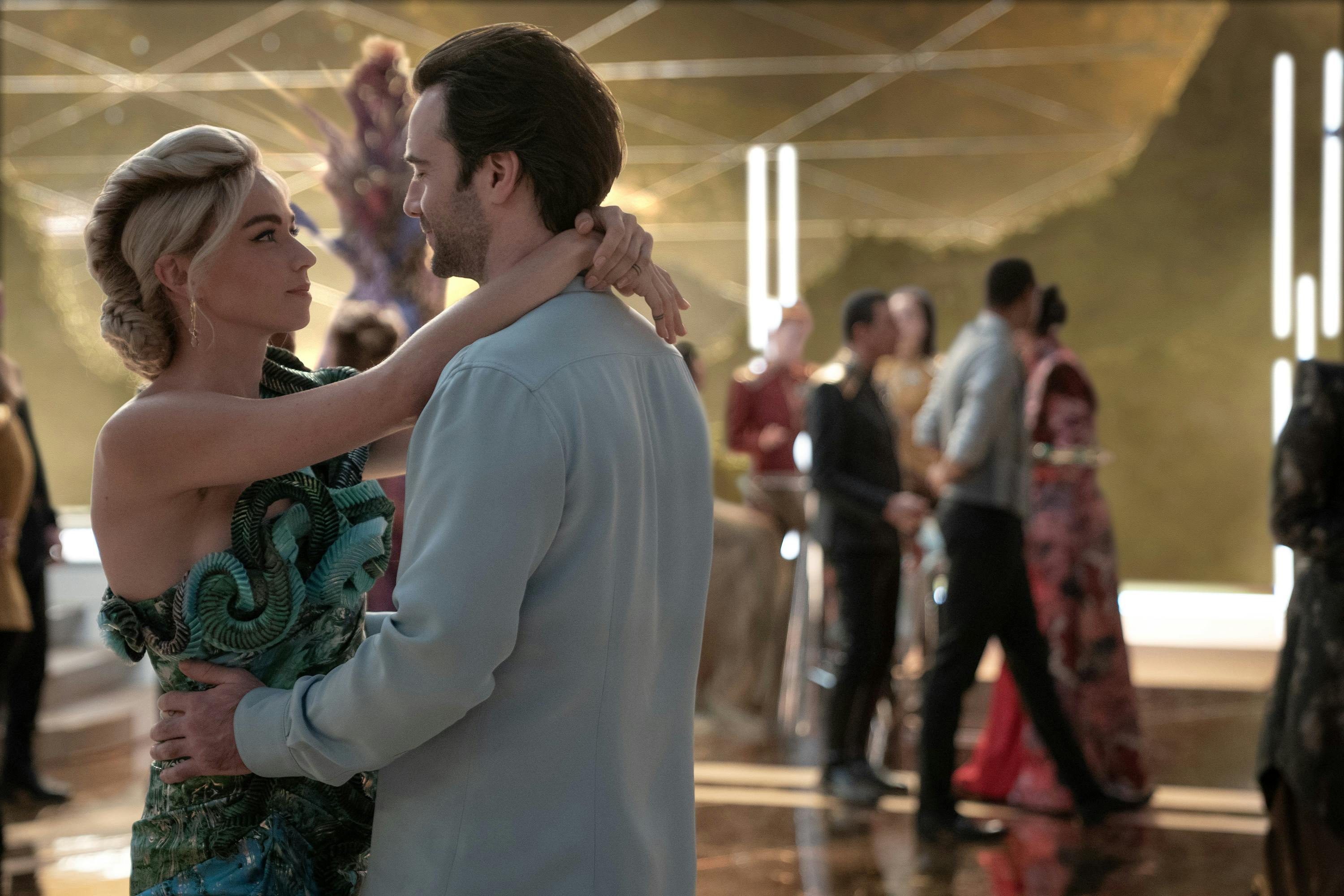 Christine Chapel and Roger Korby dance in 'Wedding Bell Blues'