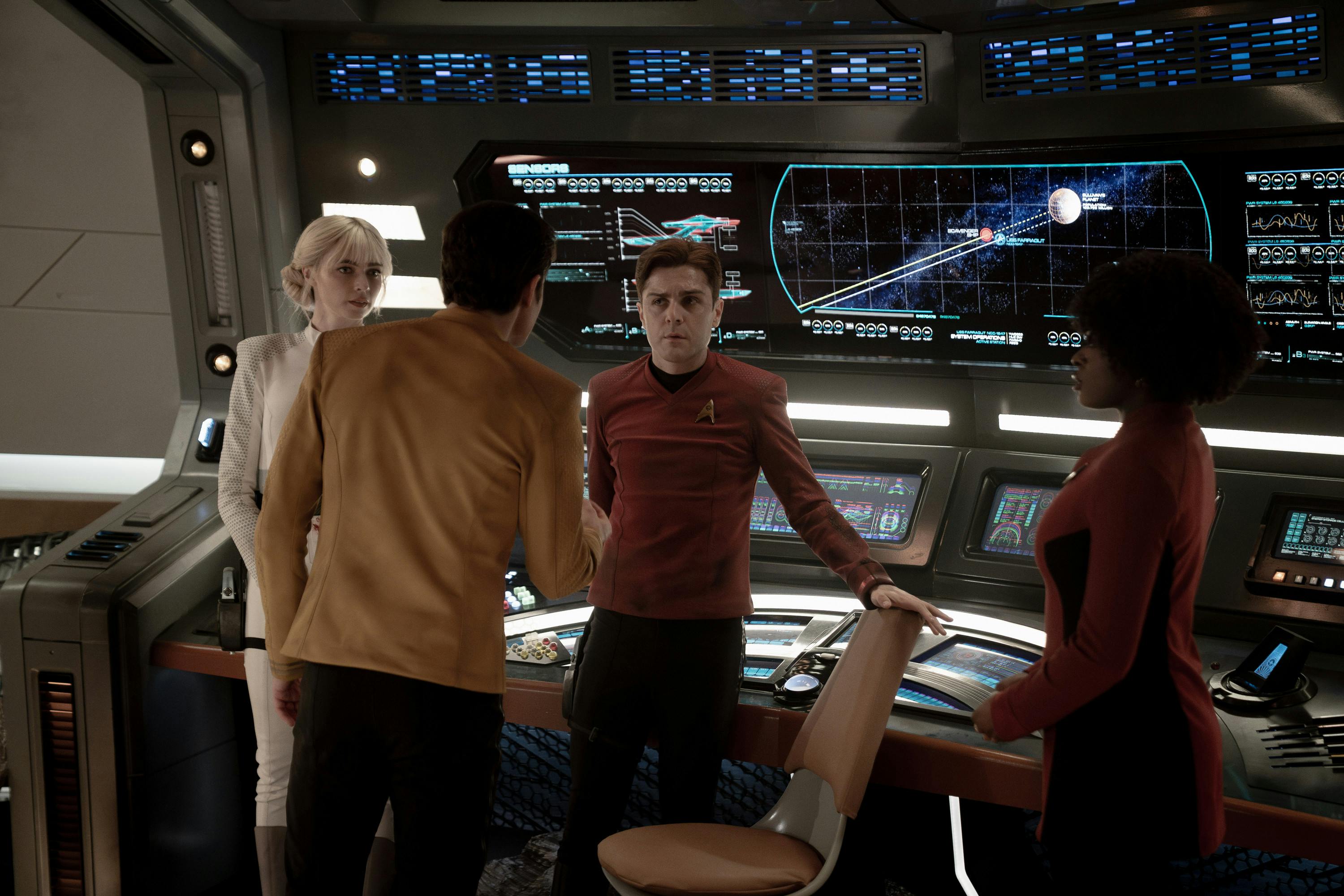 Kirk addresses the Enterprise landing party on the bridge of the Farragut in 'The Sehlat Who Ate Its Tail'