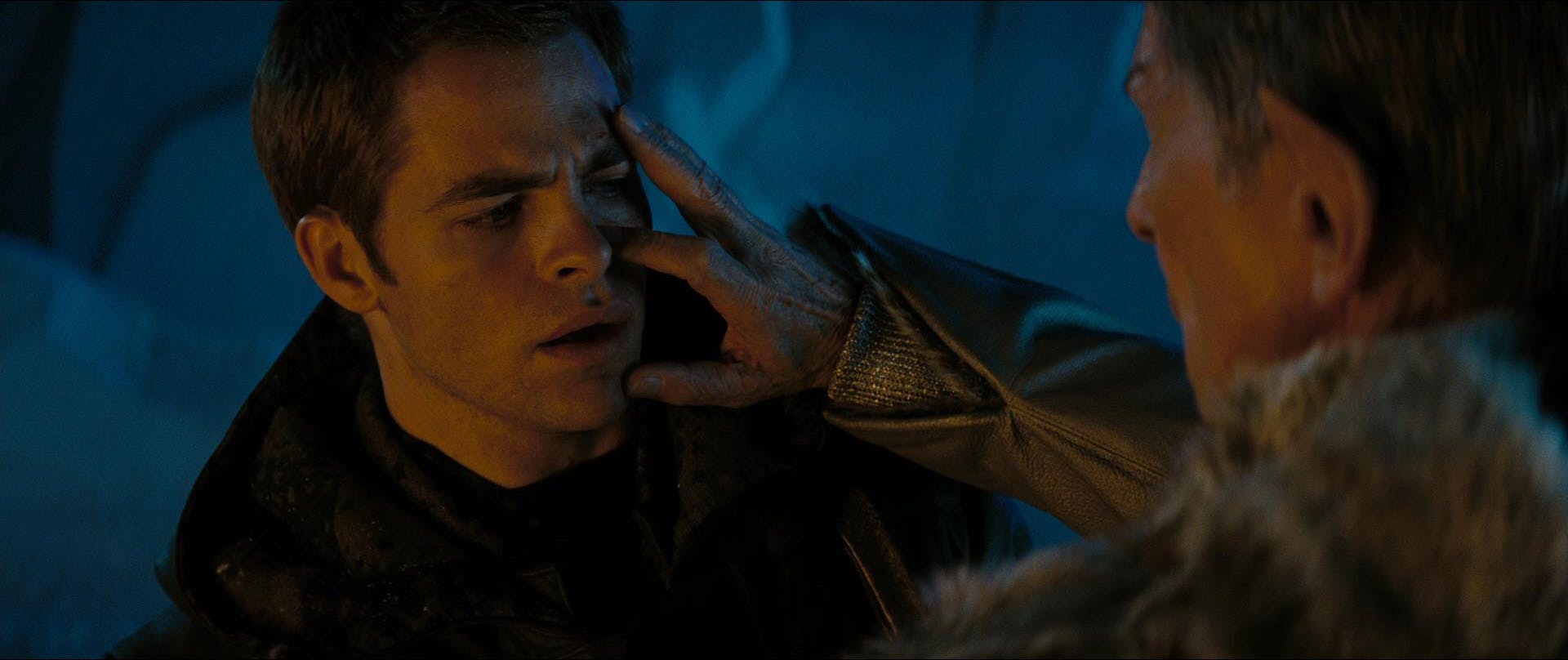 Prime Spock mind melds with the Kelvin Timeline James T. Kirk to show him the power of their friendship in Star Trek (2009)