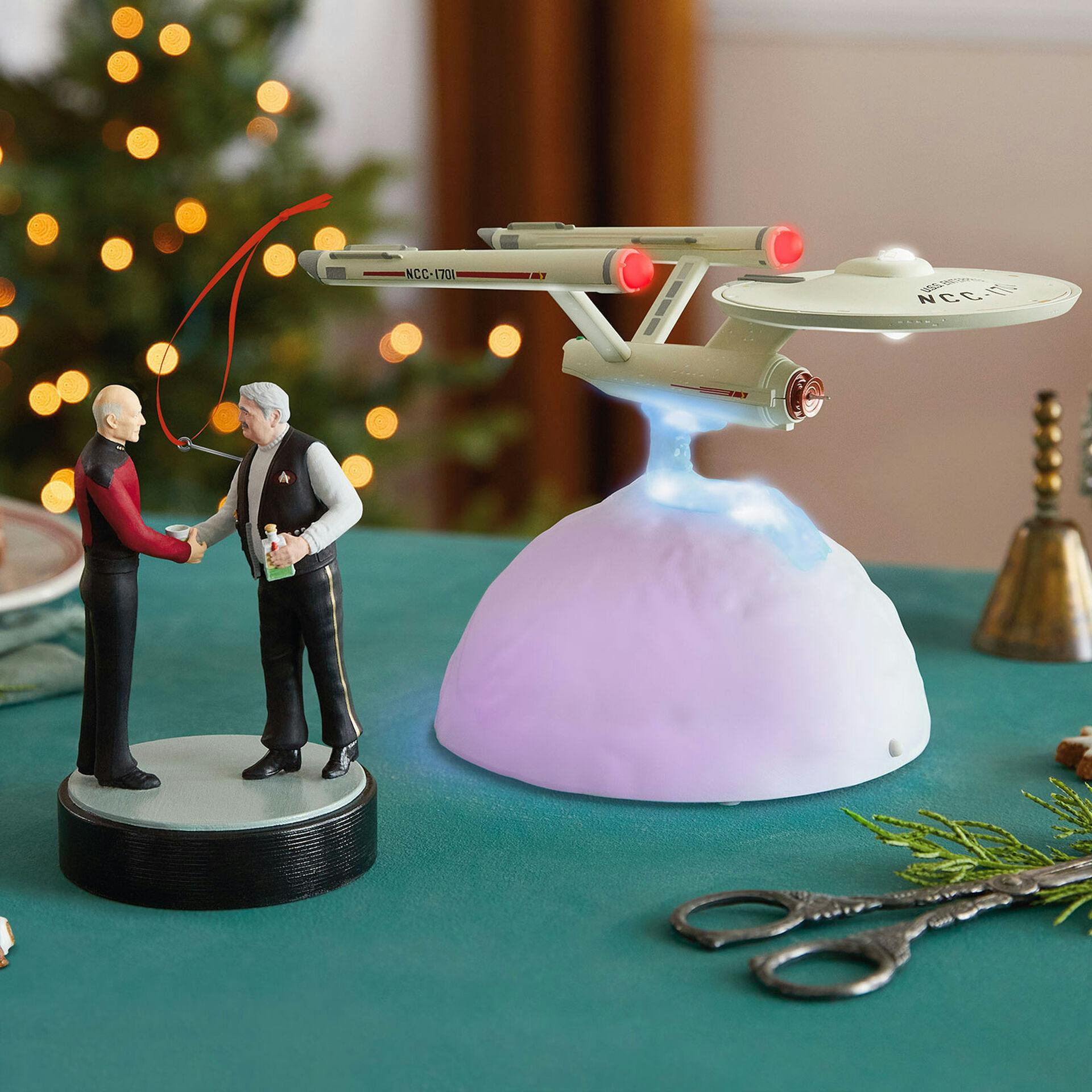 Star Trek U.S.S. Enterprise NCC-1701 Tabletop Decoration With Light and Sound