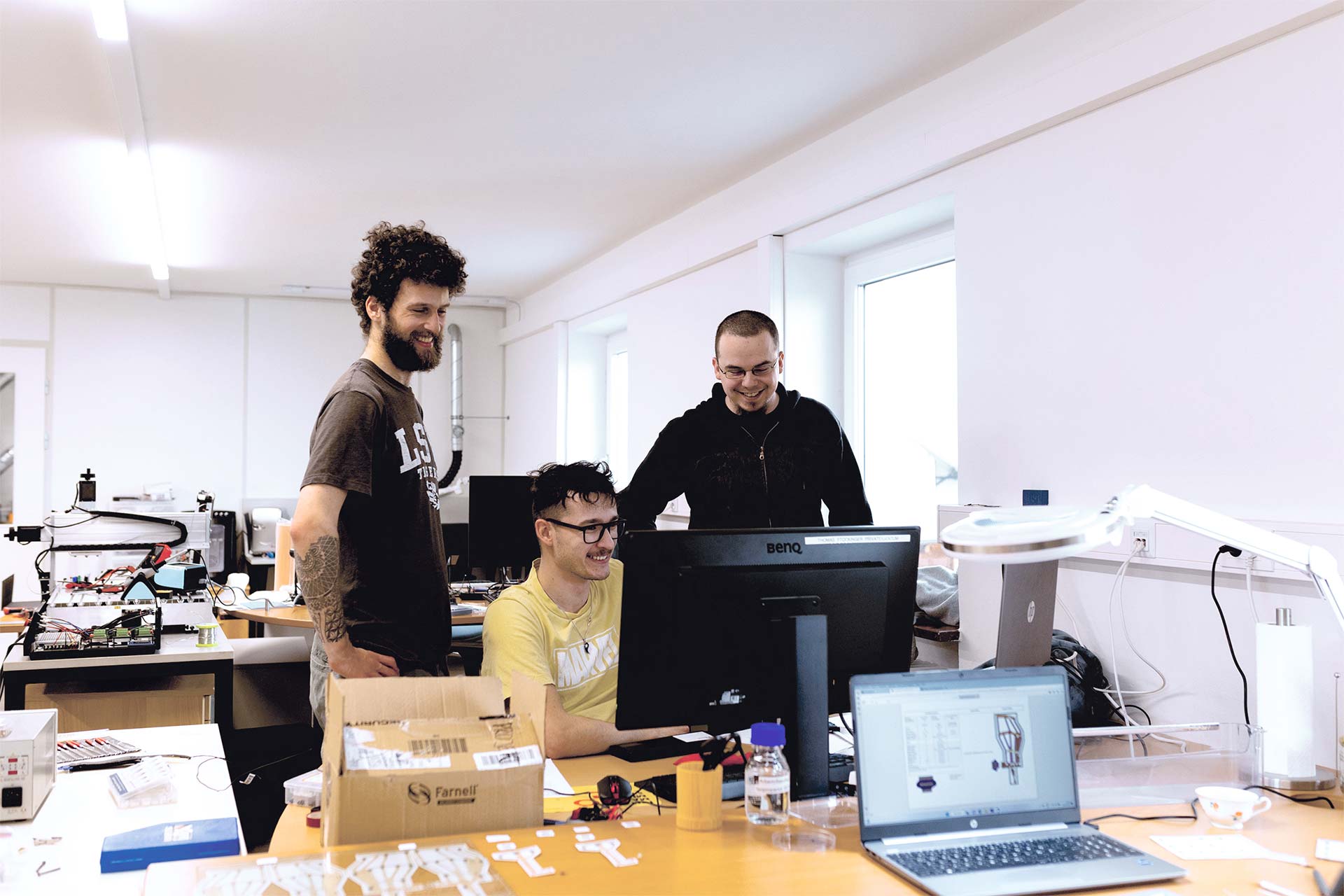 Startup Guide - sendance