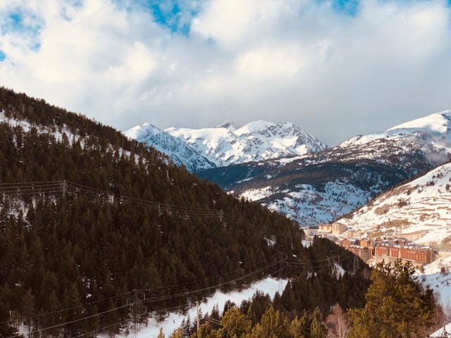 An image of the mountain ranges in Andorra