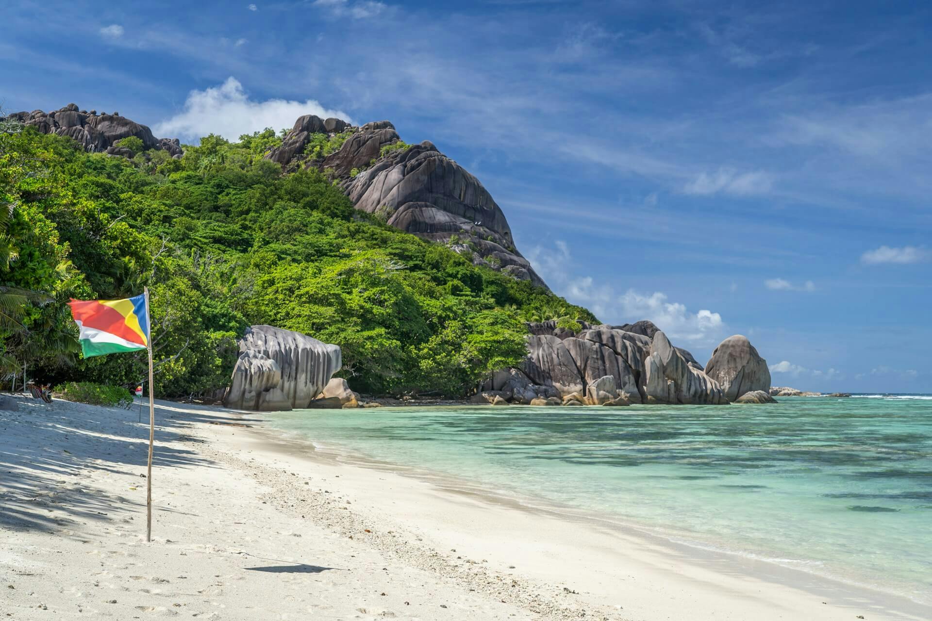 Photo of a beach in Seychelles on a sunny day