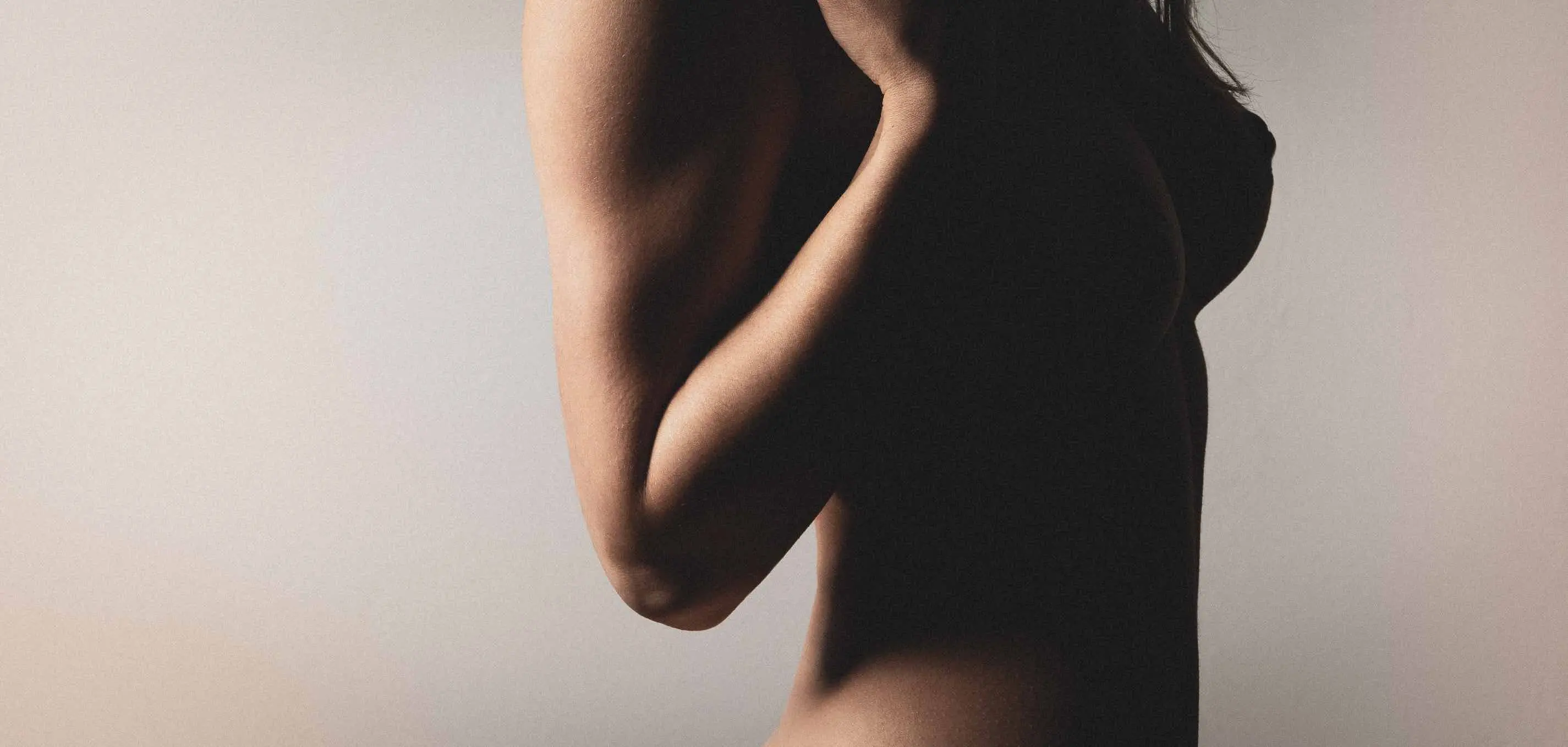 Stavrakis Aesthetics Berlin – Brust Patientin - Brustwarzenhof Korrektur
