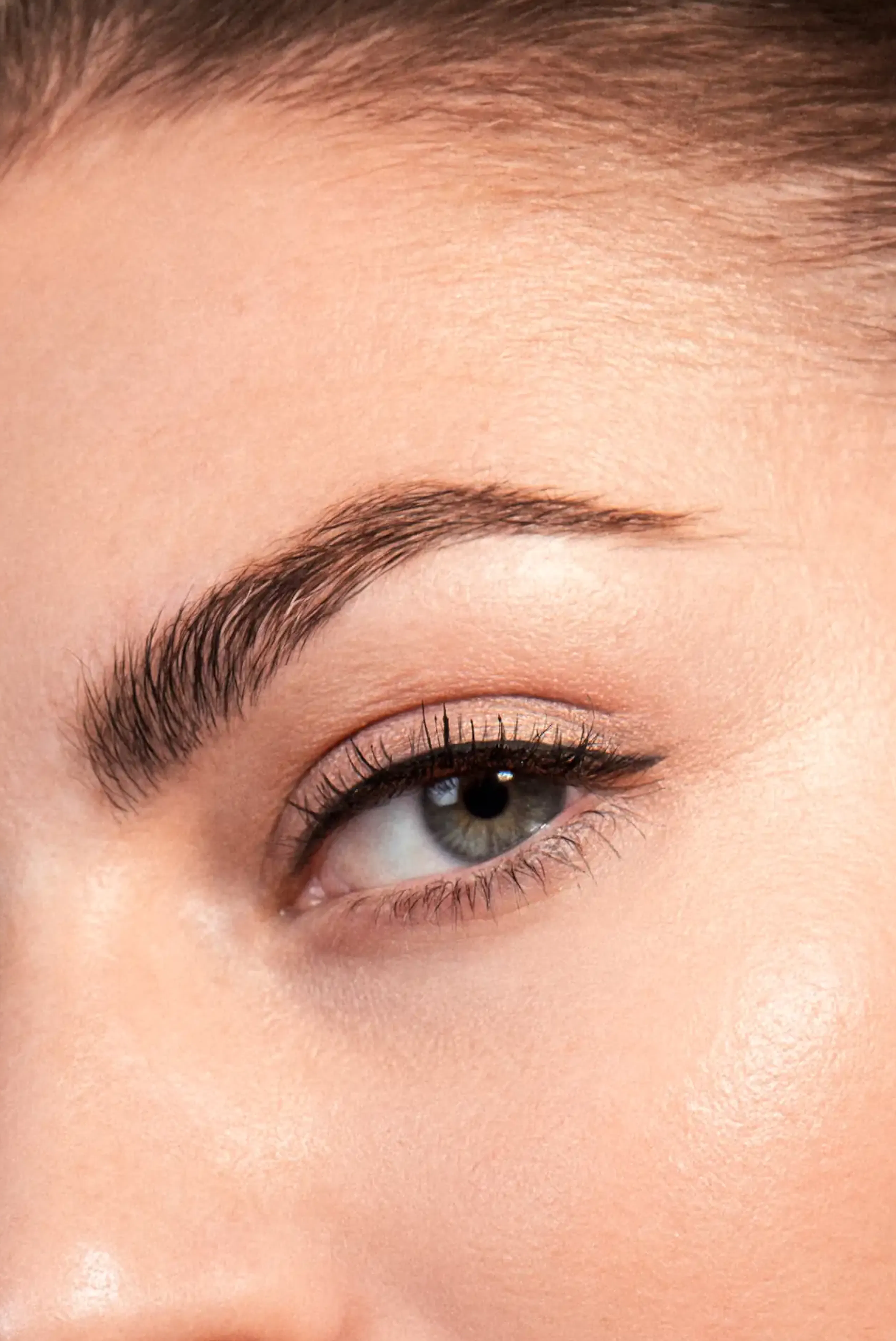 Augenbrauen Lift Stavrakis Aesthetics Berlin