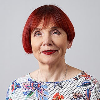 Mitarbeiter-Portrait-Brigitte Schnabel