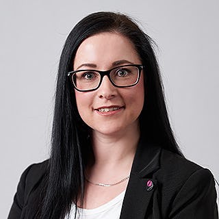 Mitarbeiter-Portrait-Sandra Franz