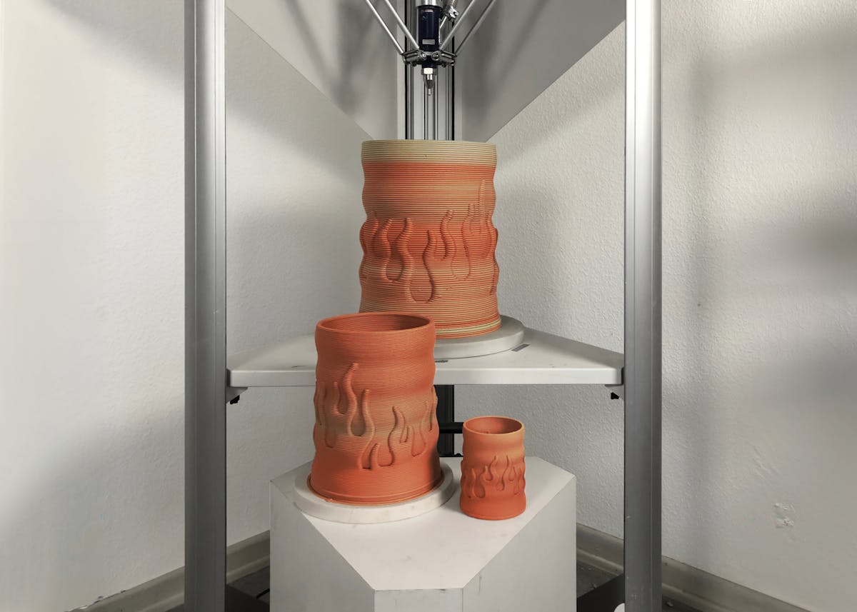 Flame vases during production with 3d ceramic printer