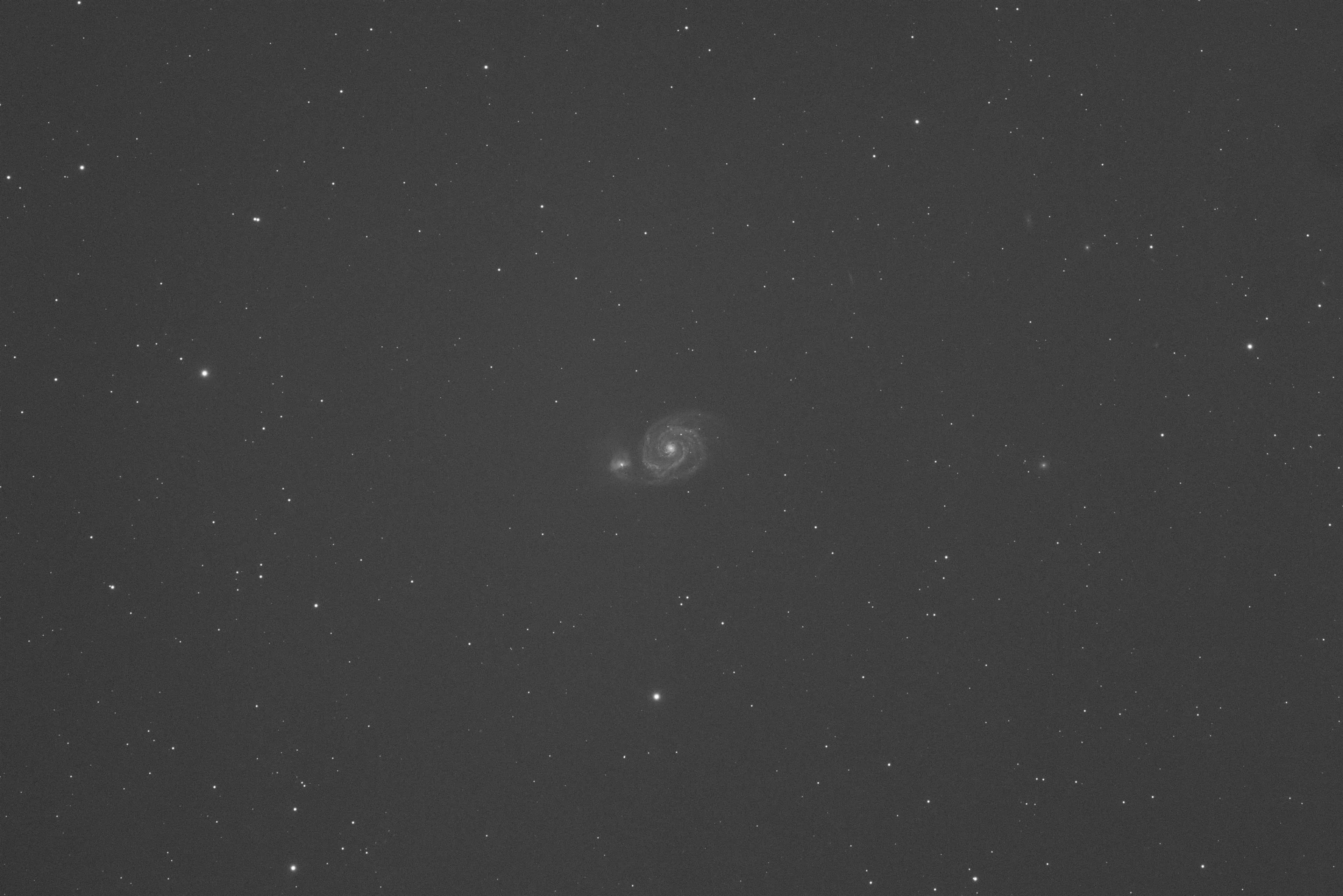 M51, galaxie du Tourbillon — image brute monochrome capturée avec le Takahashi TOA-150B