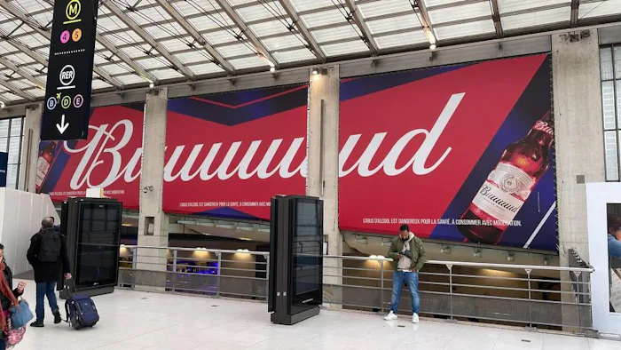 Stephan Schwarz | Creative Director & Copywriter | AB InBev - Buuuuuuud