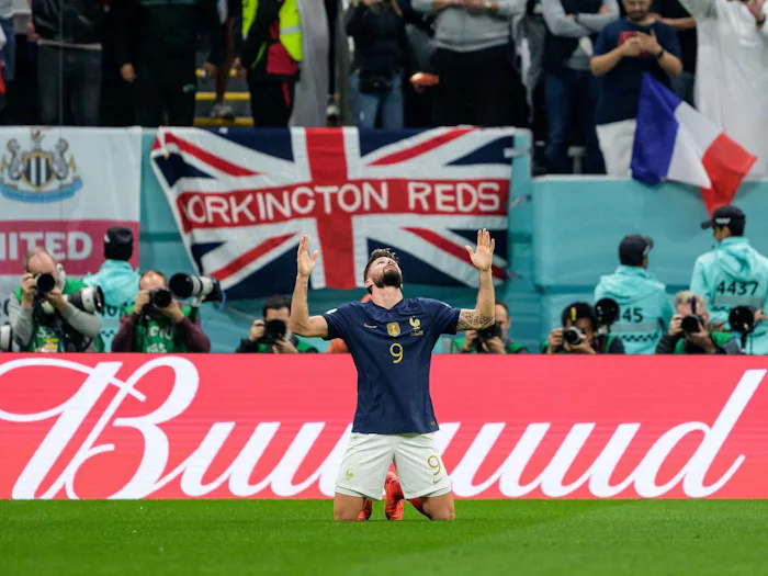 Stephan Schwarz | Creative Director & Copywriter | AB InBev - Buuuuuuud