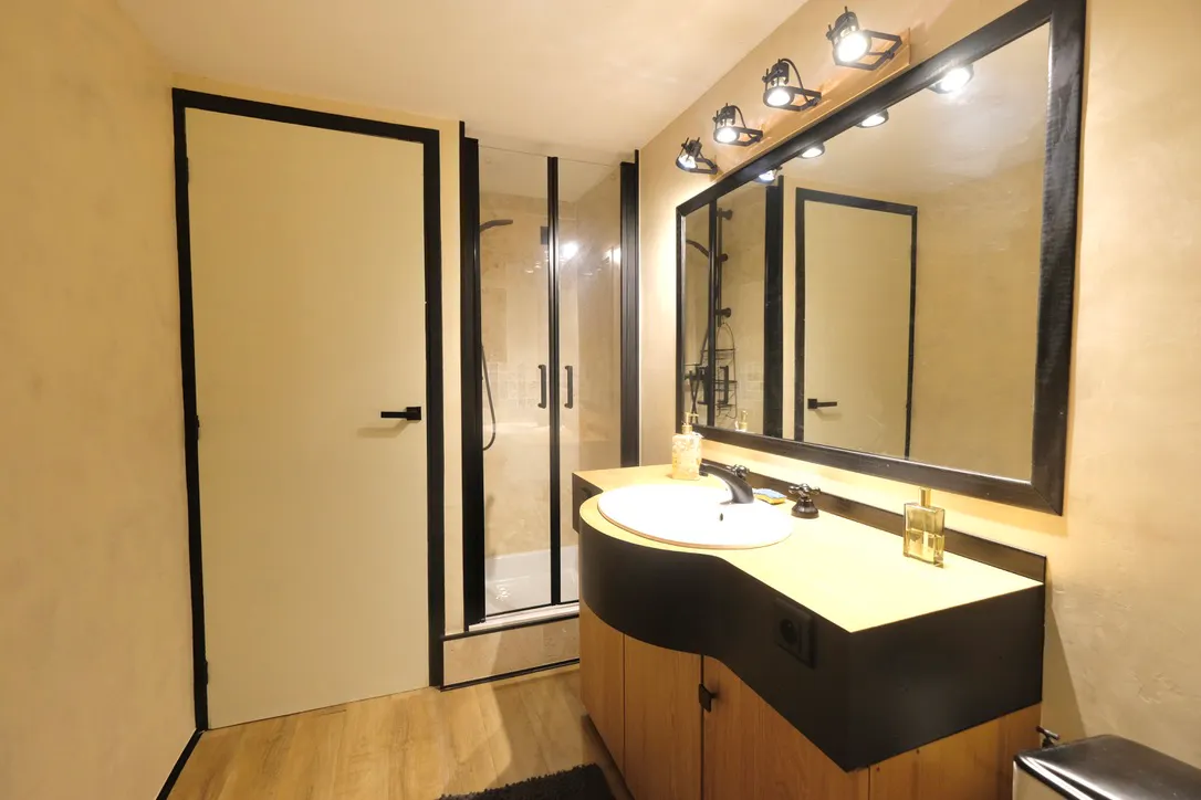 Salle d'eau R-1