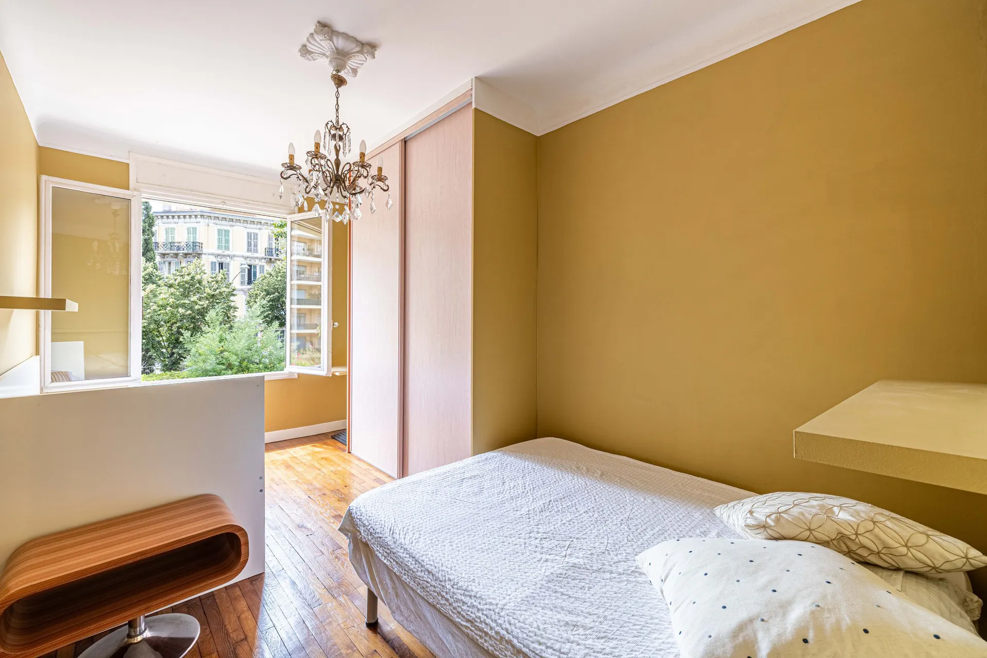 Chambre 2 à l'étage