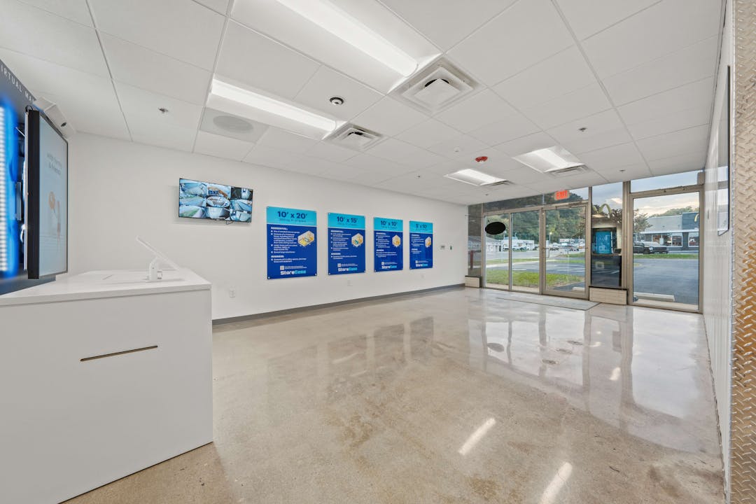 Storage Units in Roanoke, VA StoreEase Self Storage