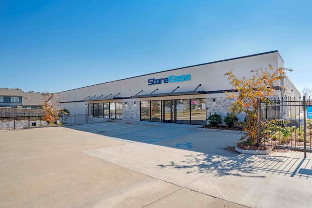 StoreEase Helena AL Self Storage