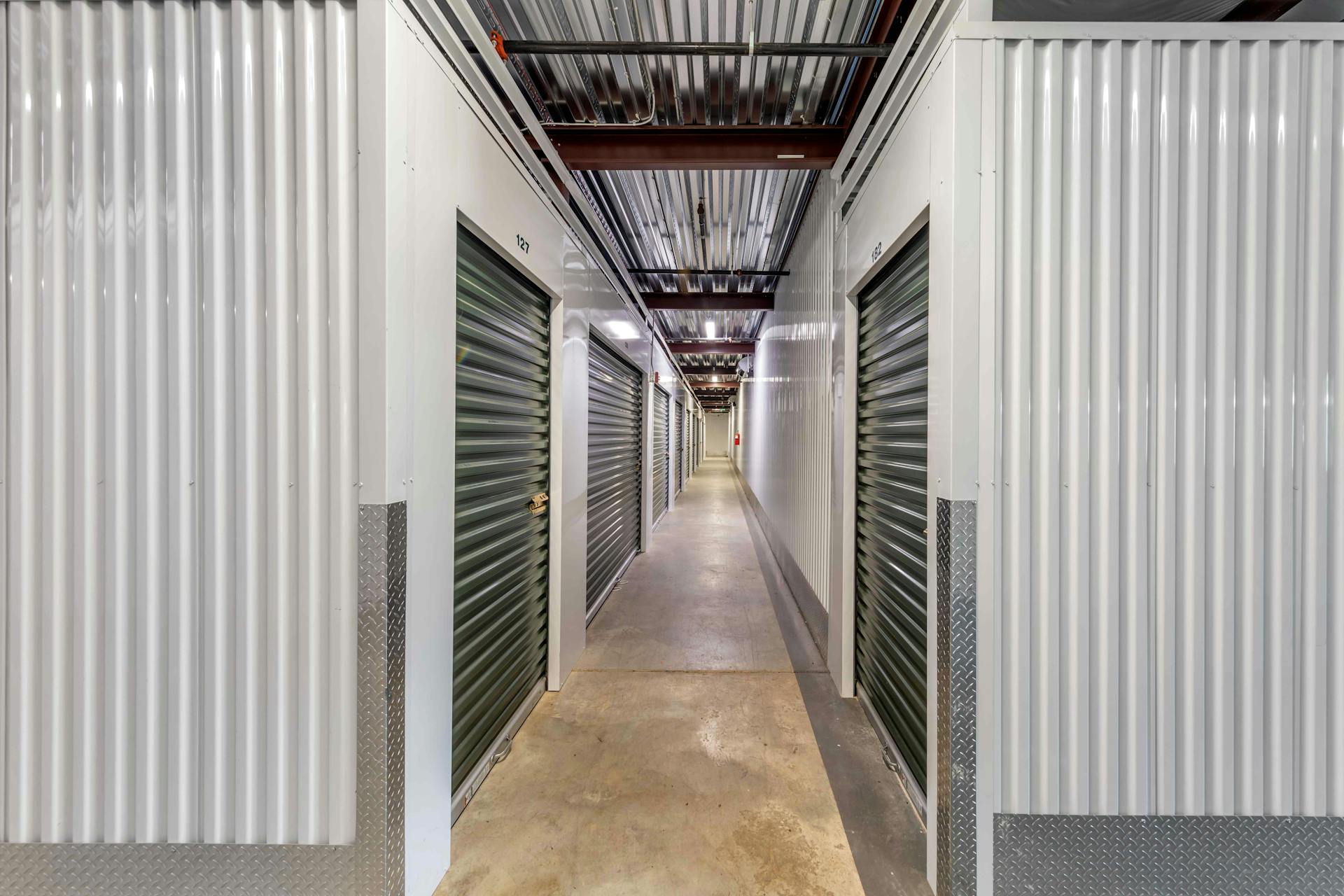 StoreEase Leeds AL Self Storage