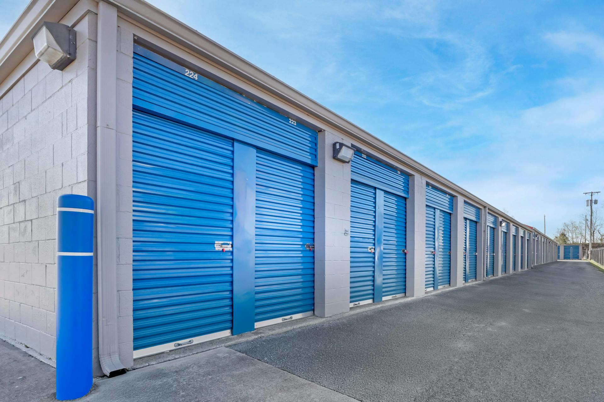 self storage facility in clarksville, TN