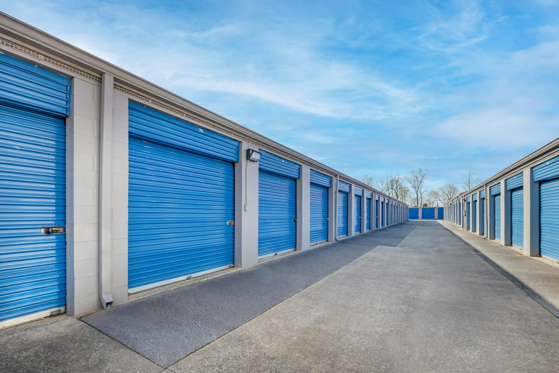 self storage facility in clarksville, TN