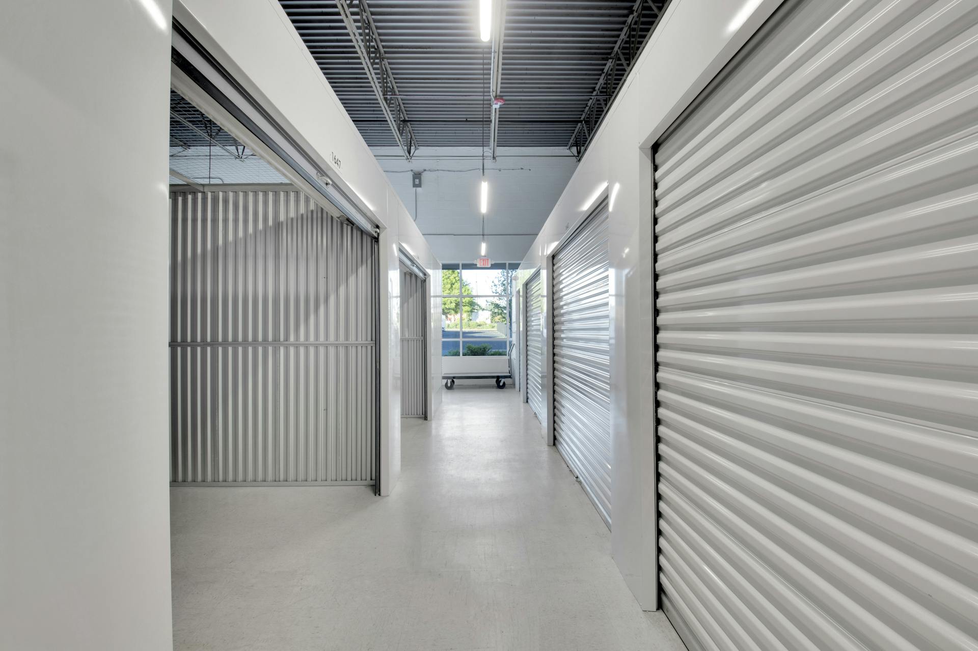StoreEase - Anderson, Pearman Dairy storage hallway