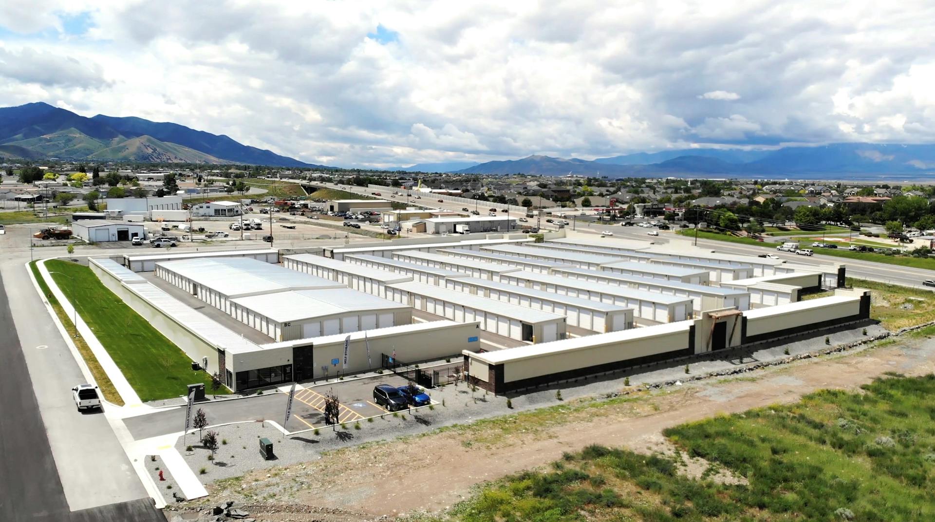 StoreEase - Tooele, UT - Self Storage