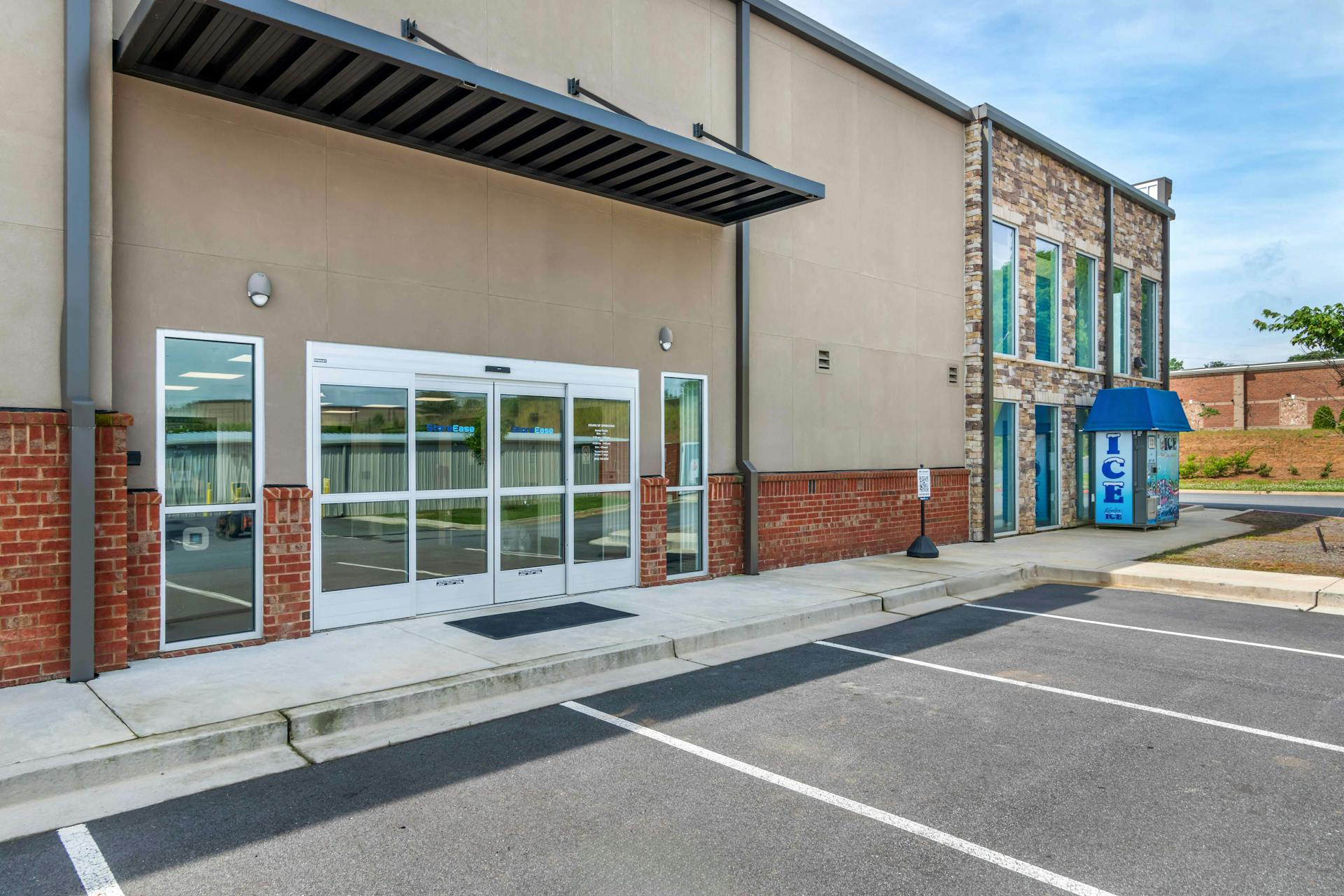 StoreEase - Gainesville GA - Self Storage
