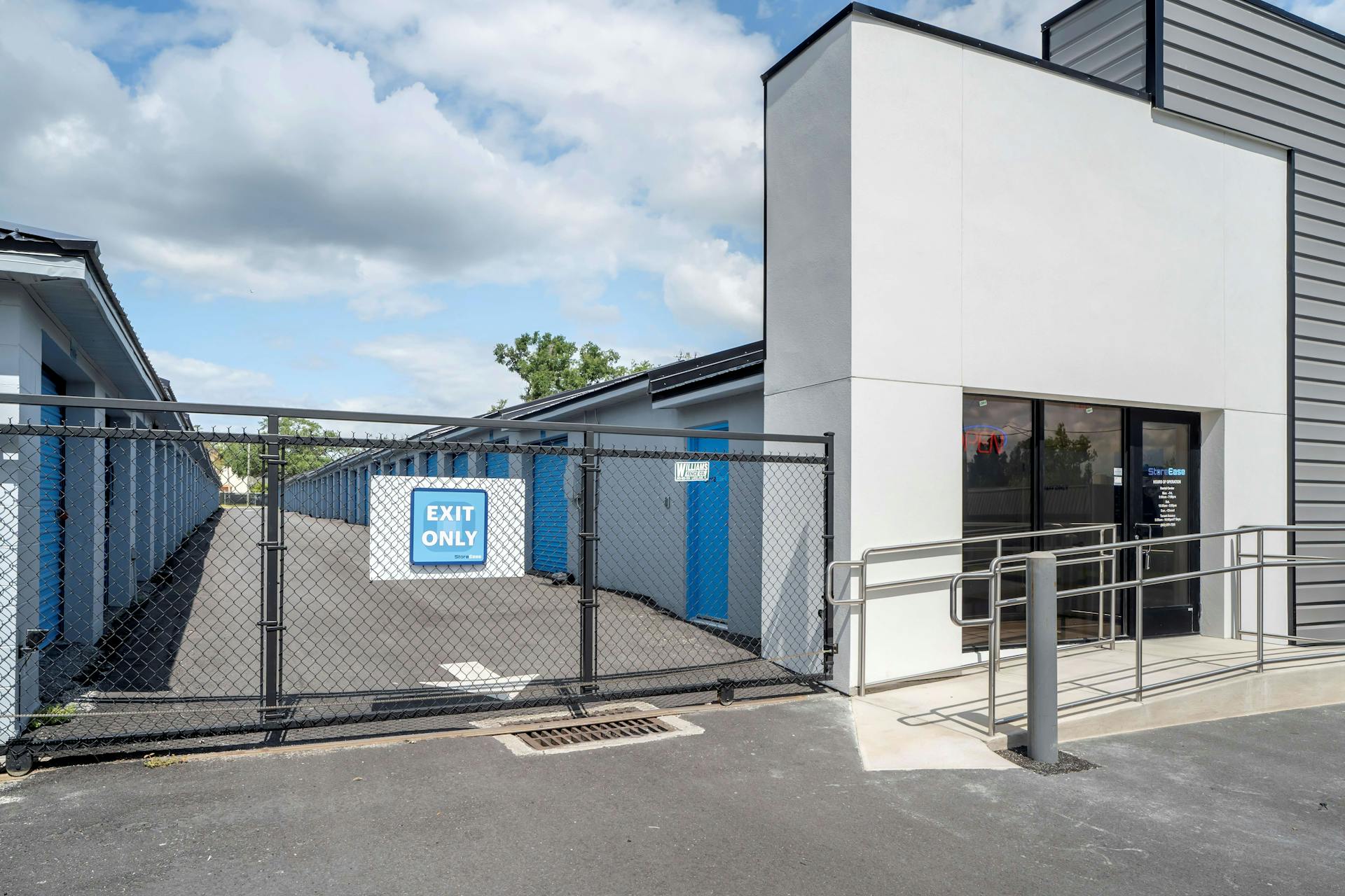 storage facility in Lakeland, FL