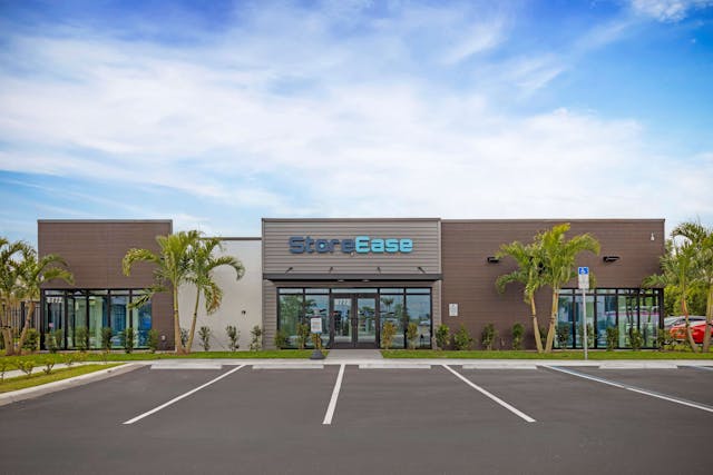 exterior image of storeease in delray beach florida