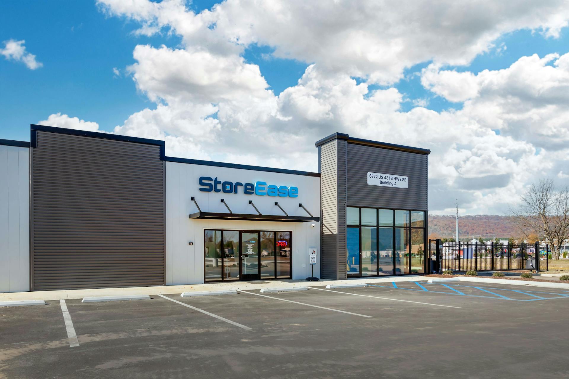 StoreEase Hampton Cove 1