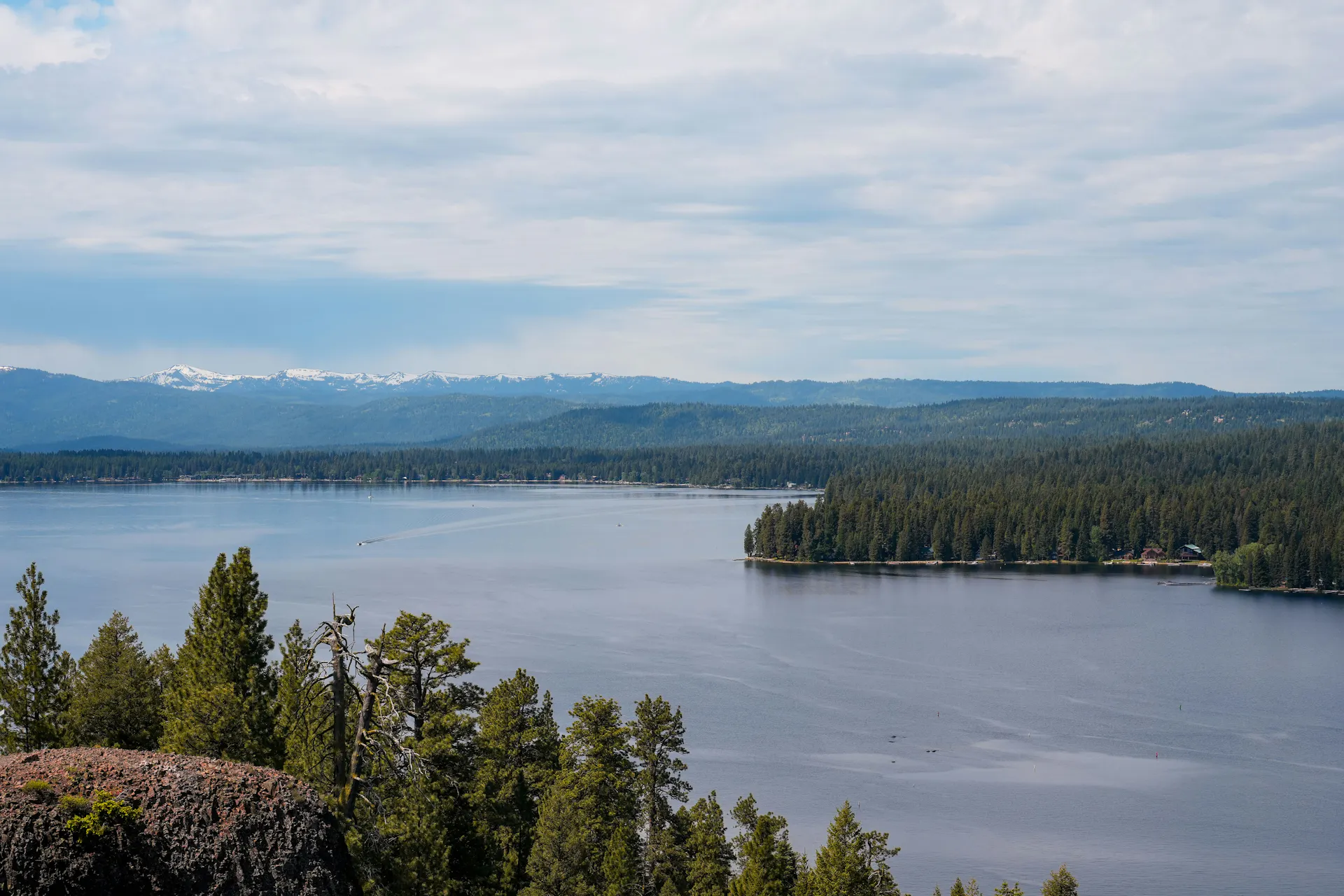 A low show of Snake River.
