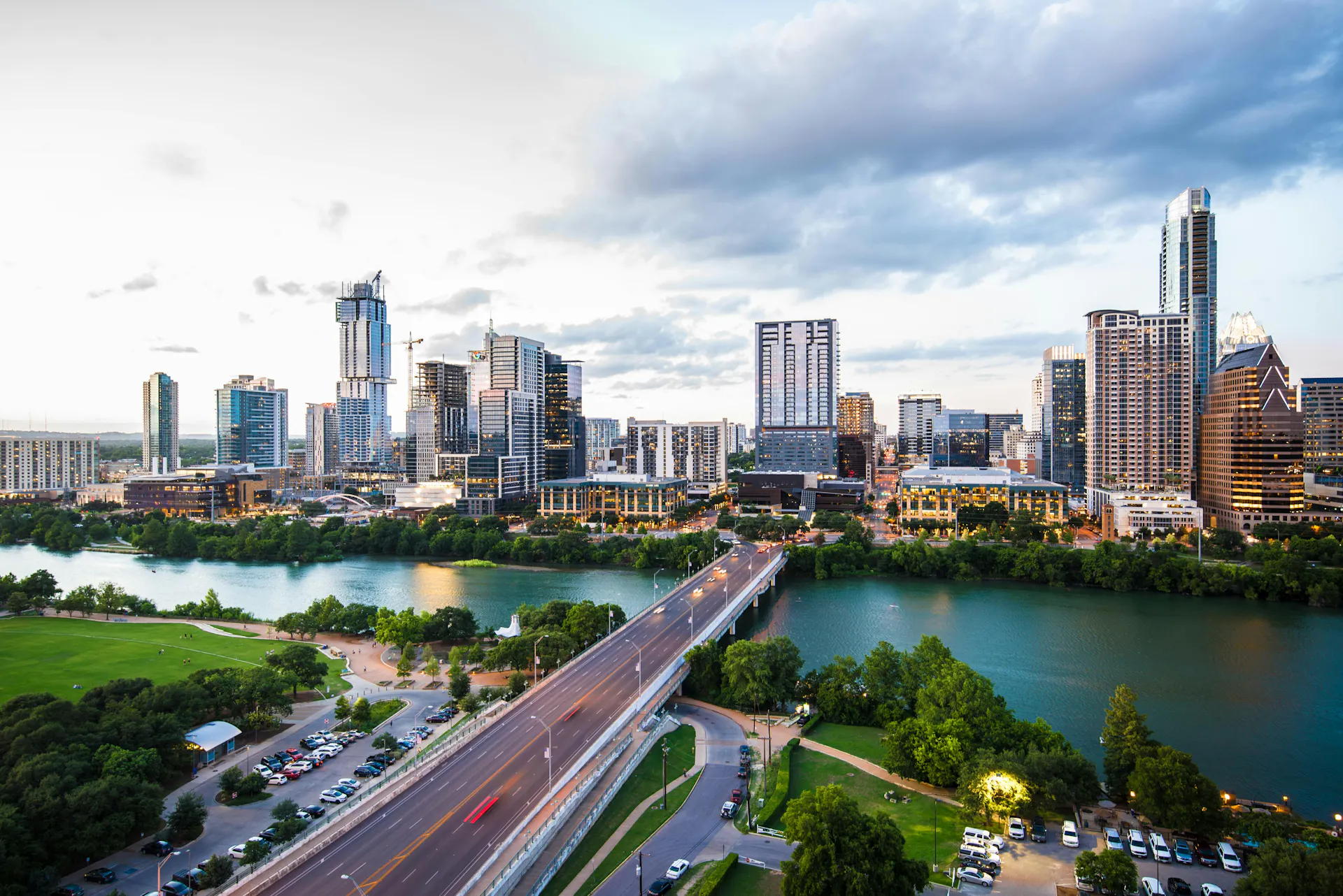 An image of the river and the Houston skyline