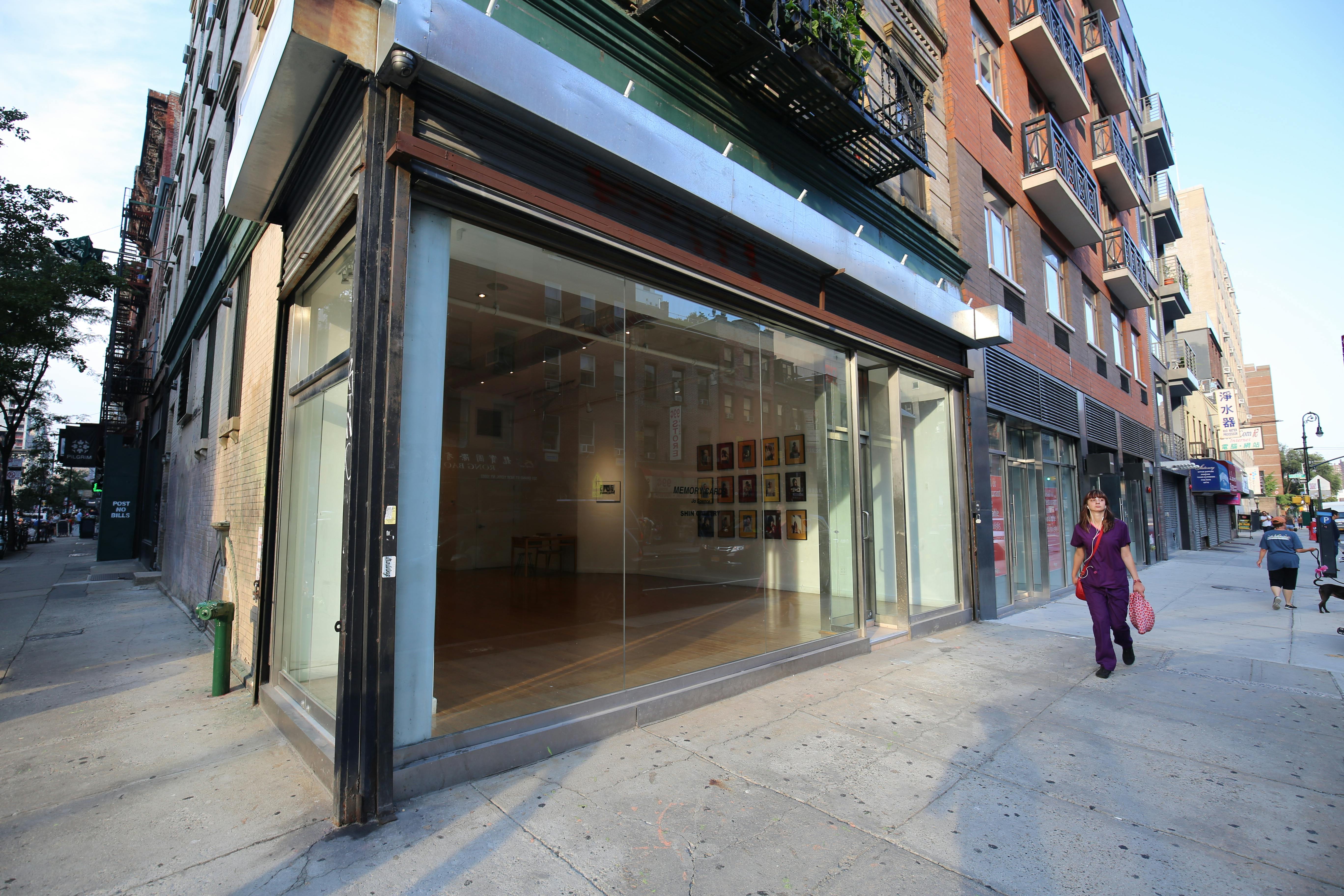 storefront guide pop-up store lower east side new york