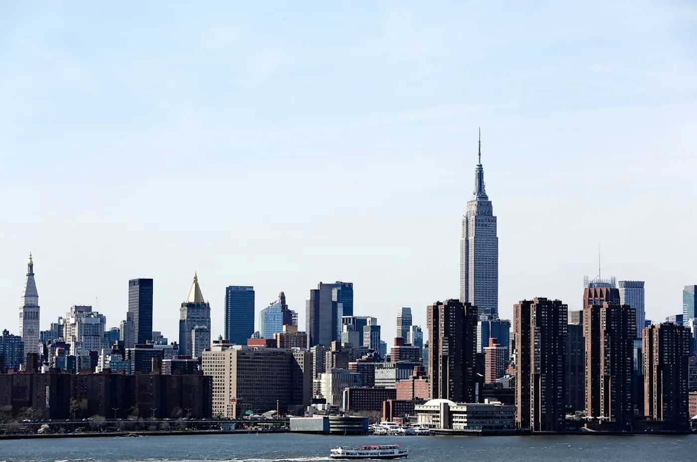 Picture of skyline with pop-up shop in nyc