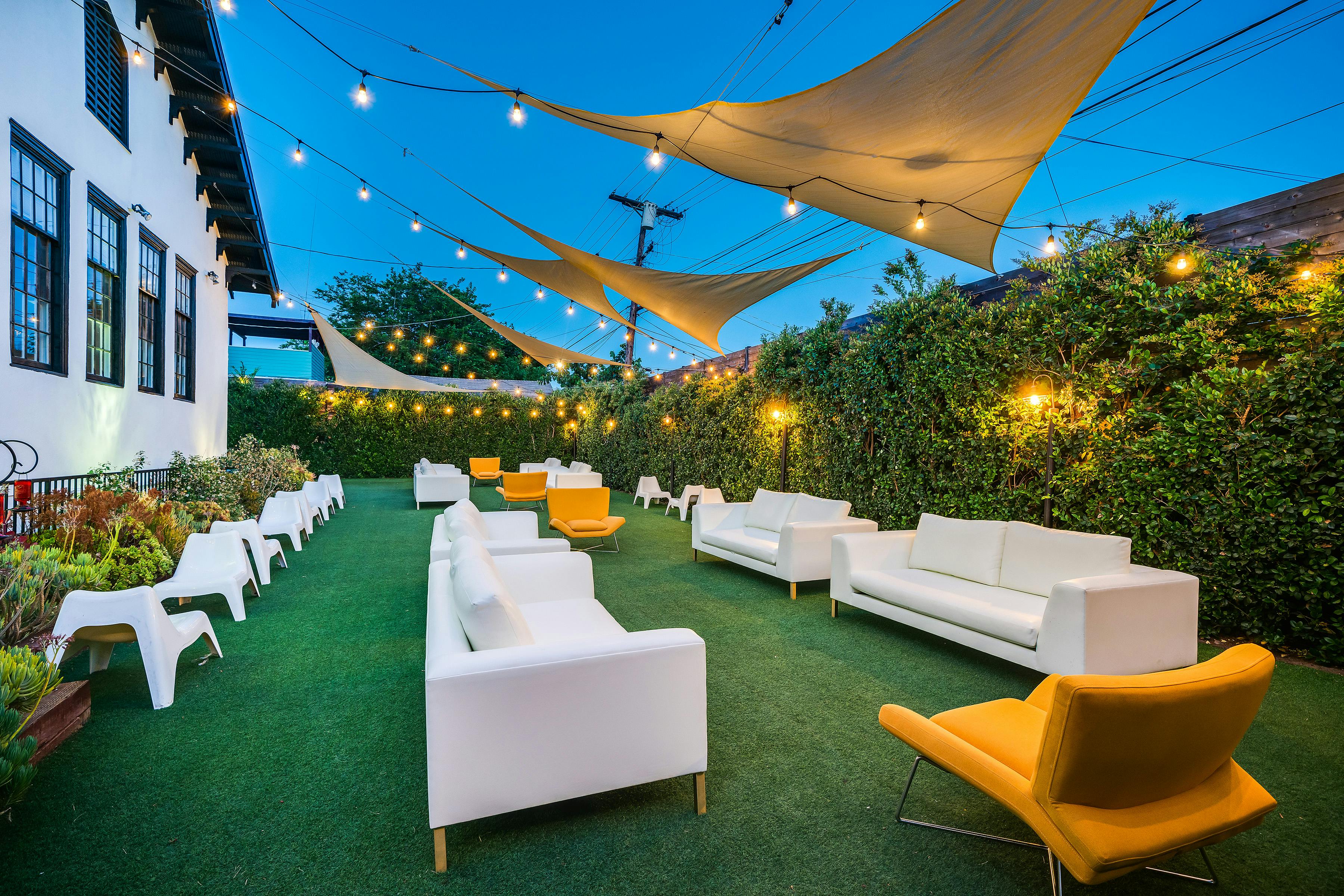 Thanks to Storefront, you rent an art gallery for your event