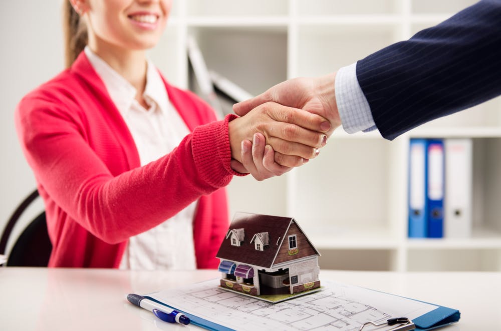 Vânzarea unui imobil ipotecat - ce implică desfacerea contractului ipotecar