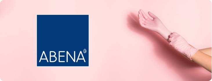 Abena logo og bleikir hanskar
