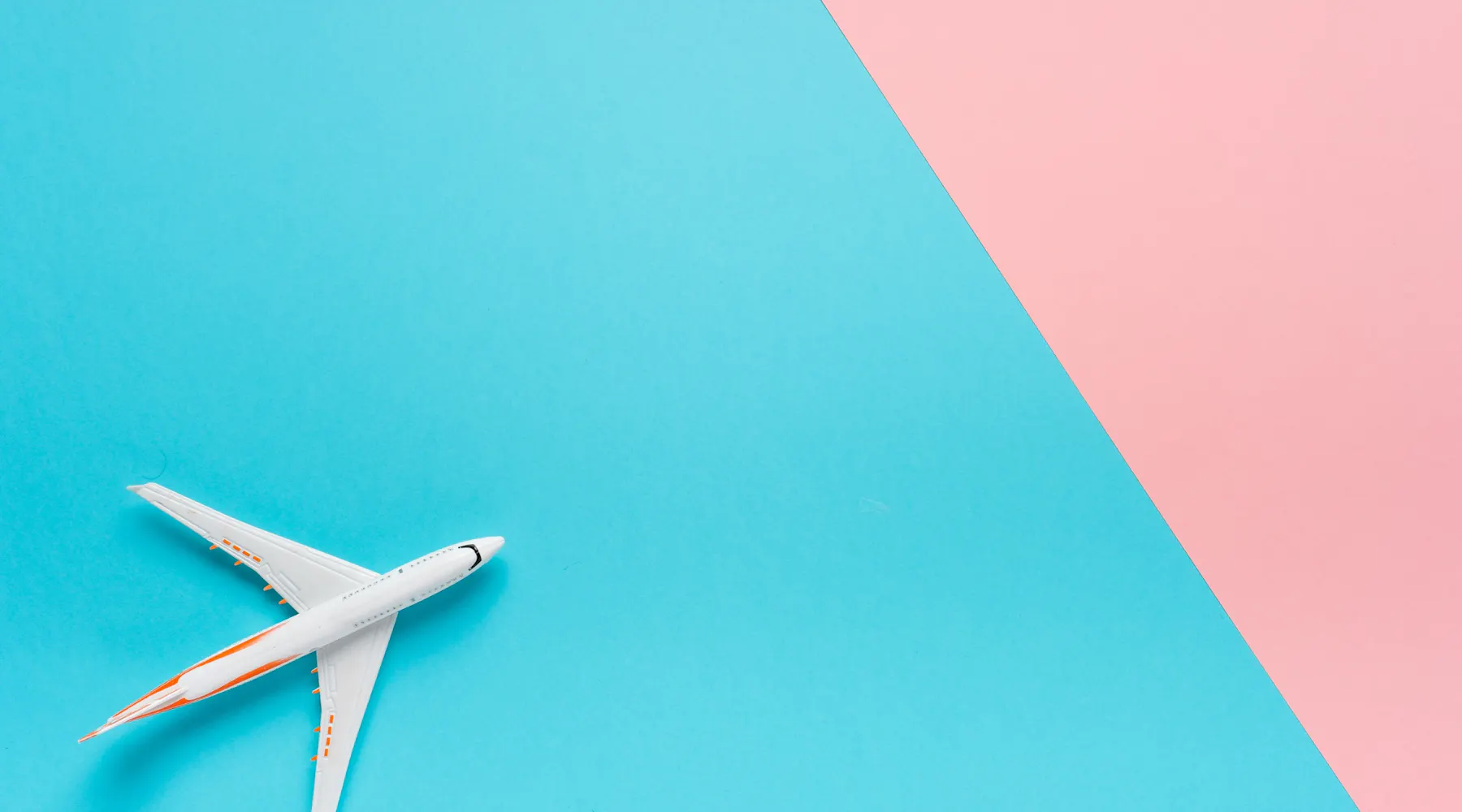 Airplane vs. Aeroplane: Navigating the Skies of Spelling