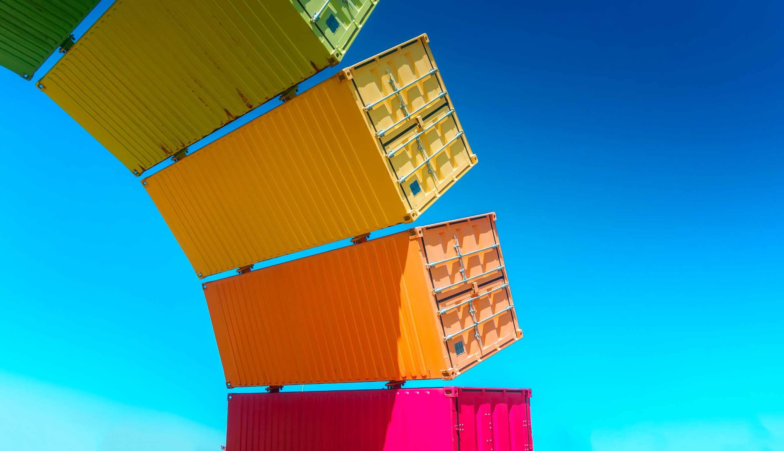 Hyphen vs Dash: Navigating the Subtleties of Punctuation