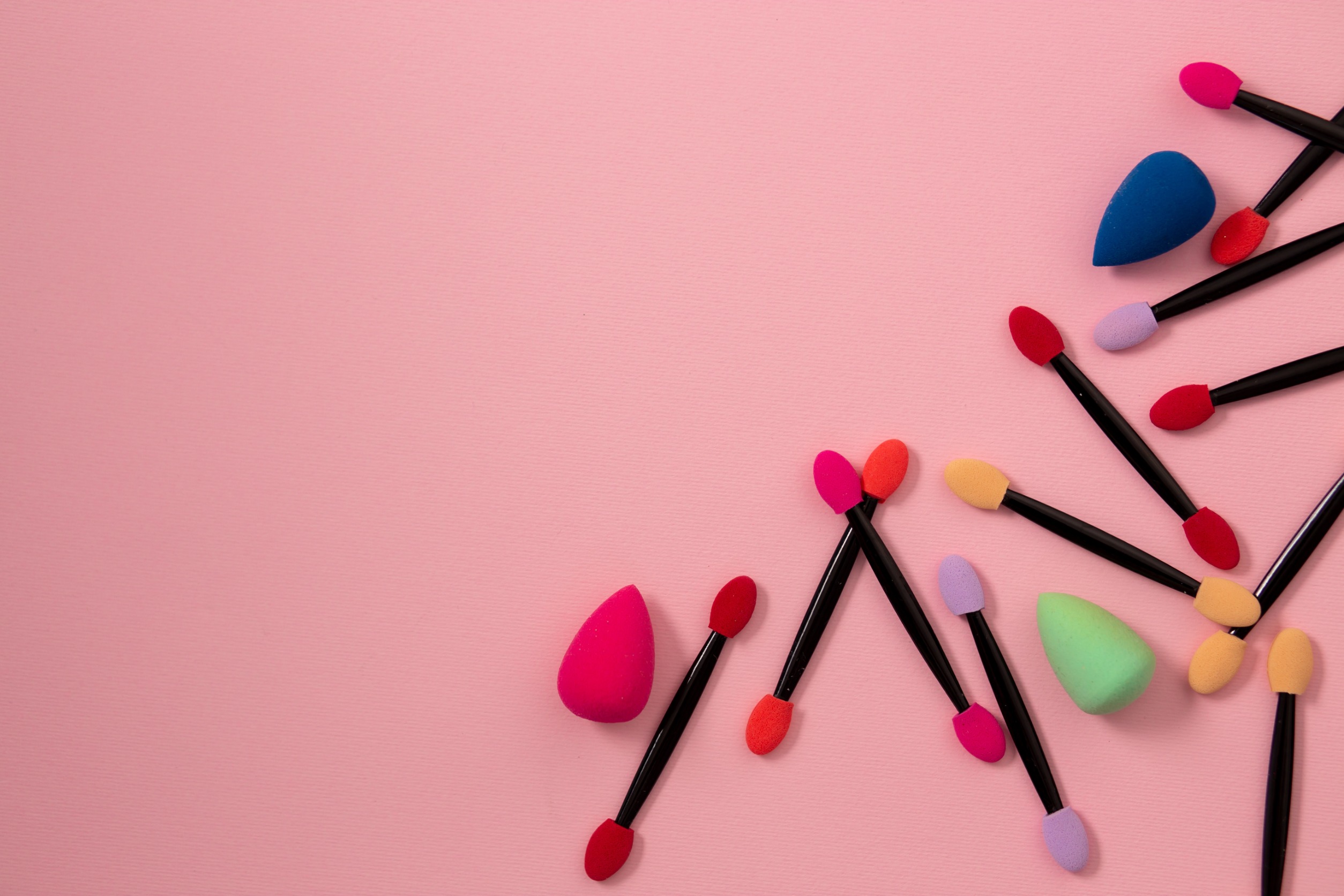 Em Dash vs Ellipsis: Understanding Their Unique Roles in Writing