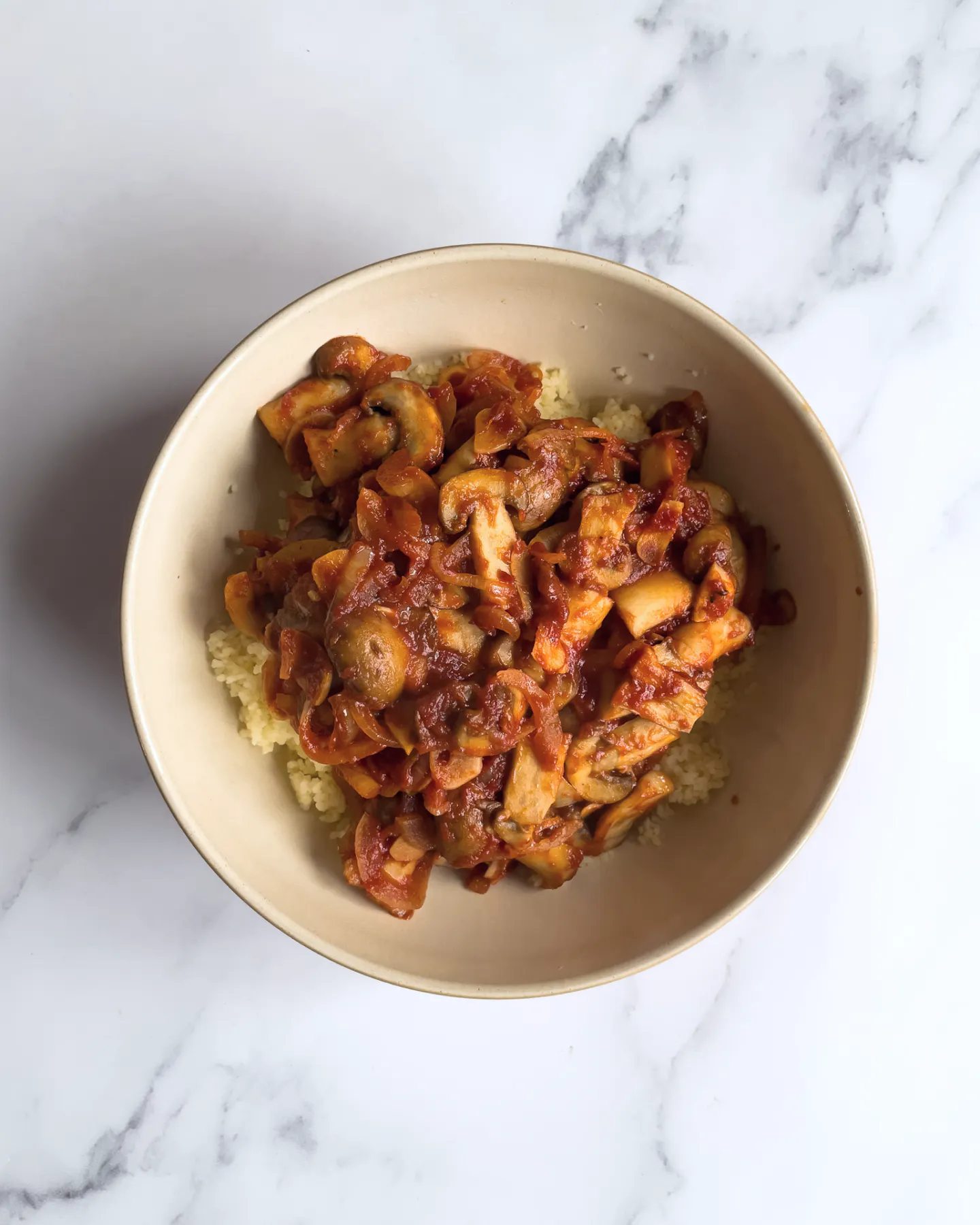 Quick tomato & mushroom couscous - Stryve