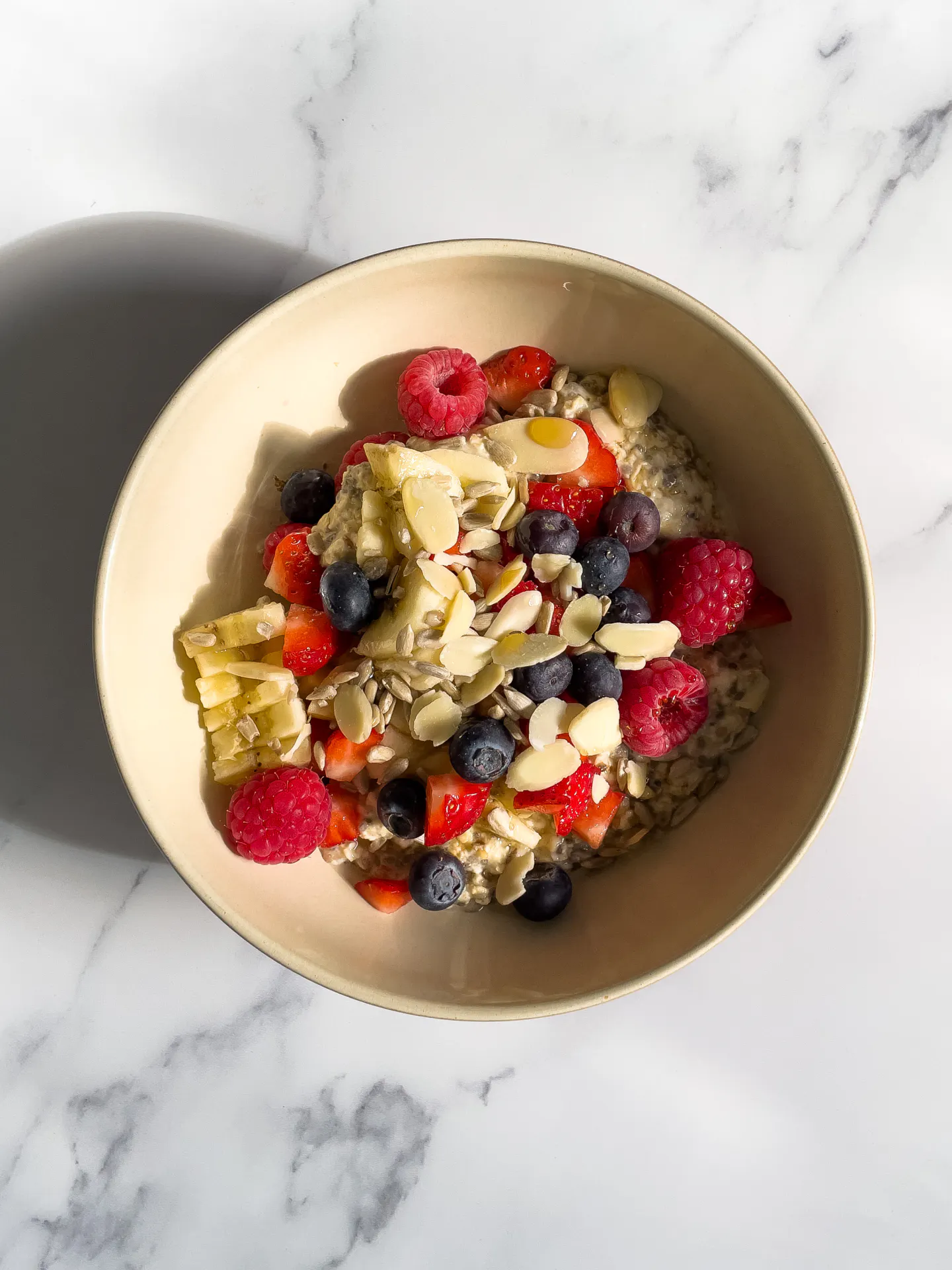 Berry overnight oats - Stryve