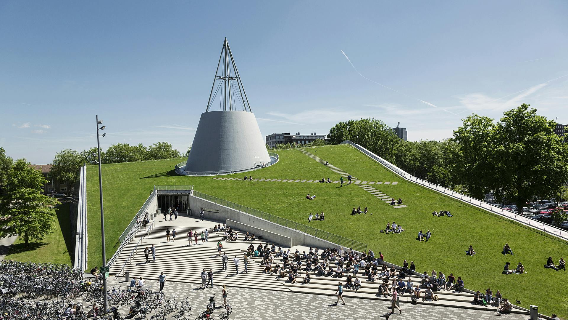 Technische Universiteit Delft