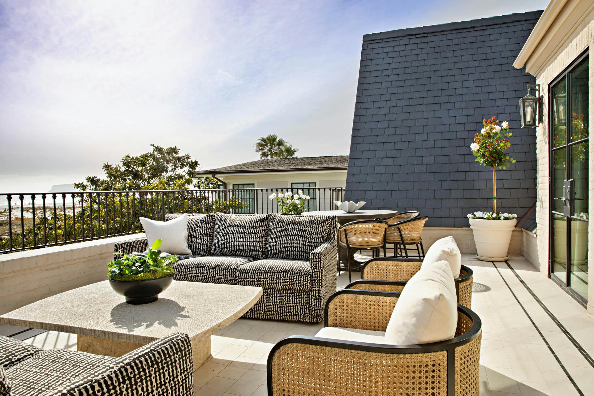 Studio-H-Project-Historical-Oceanfront-Private-Residence-Porfolio-2