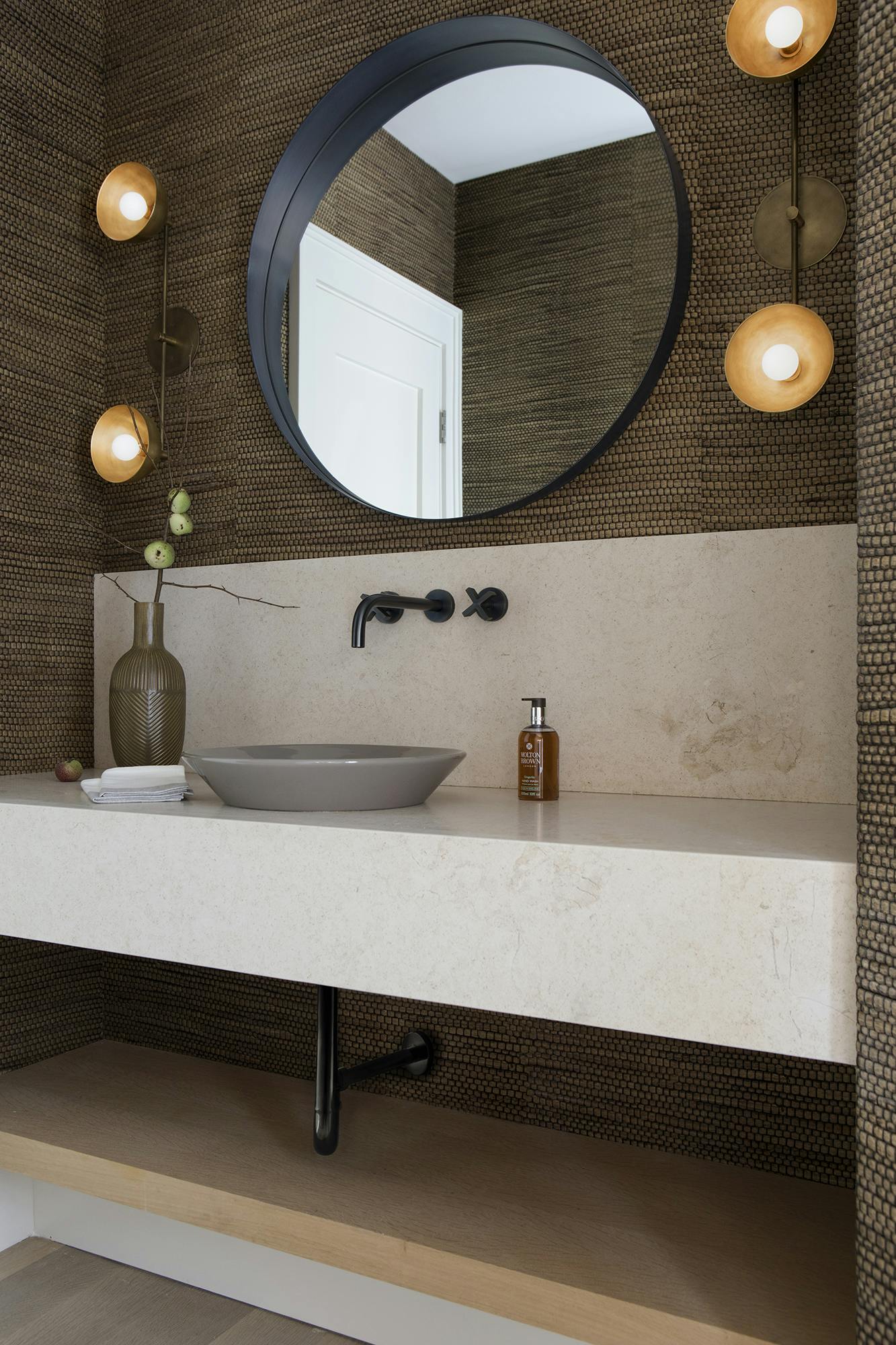 Studio-H-Project-Cape-Cod-Estate-Bathroom-2