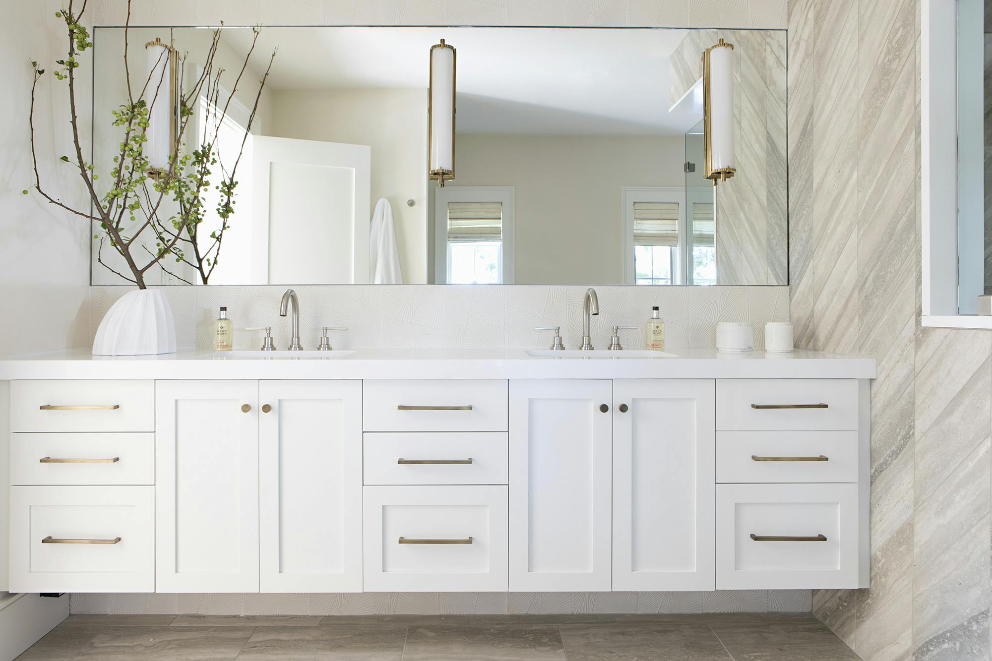 Studio-H-Project-Cape-Cod-Estate-Bathroom
