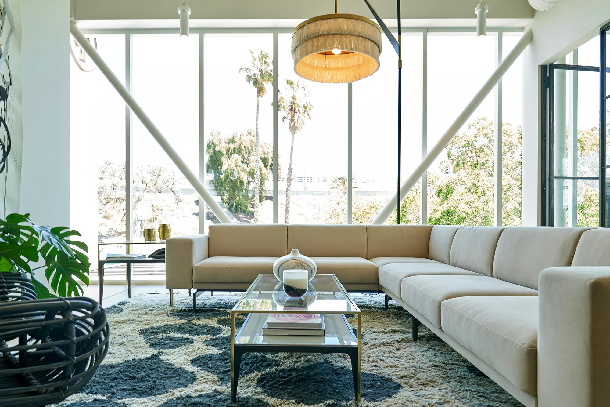 Studio-H-Bespoke-Headquarters-2