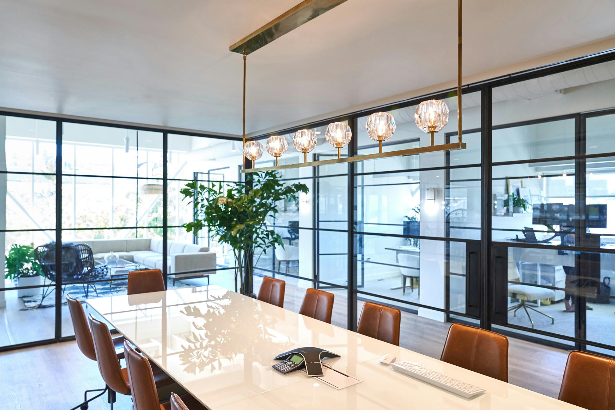 Studio-H-Bespoke-Headquarters-1