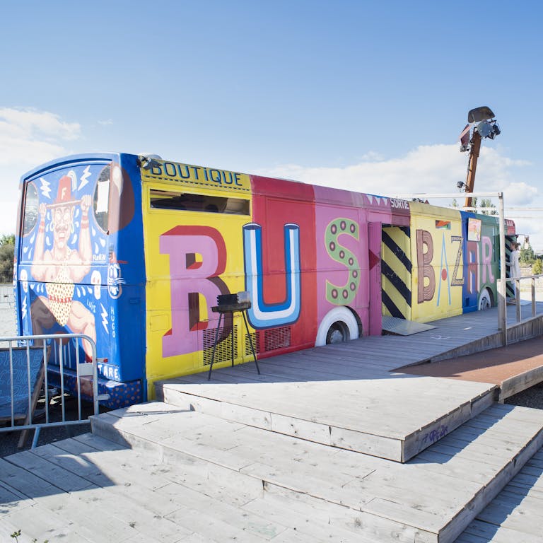 Bus Bazar Transfert.