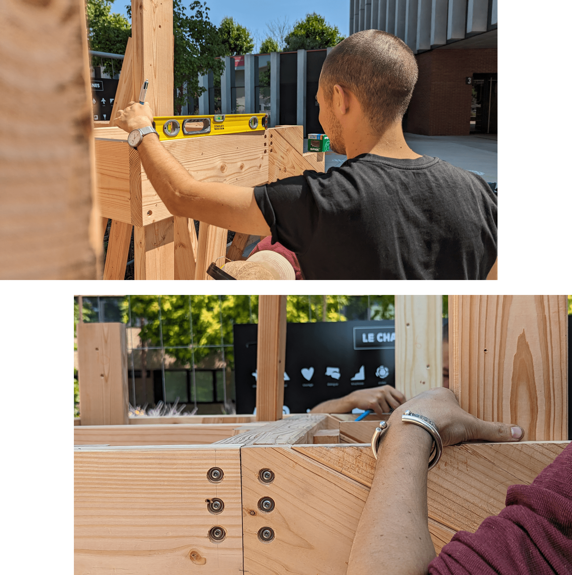 Installation d'un promontoire en bois réalisé par l'agence de design Studio Katra sur le parvis de l'école la Joliverie dans le cadre du projet "le Champ des Signes".