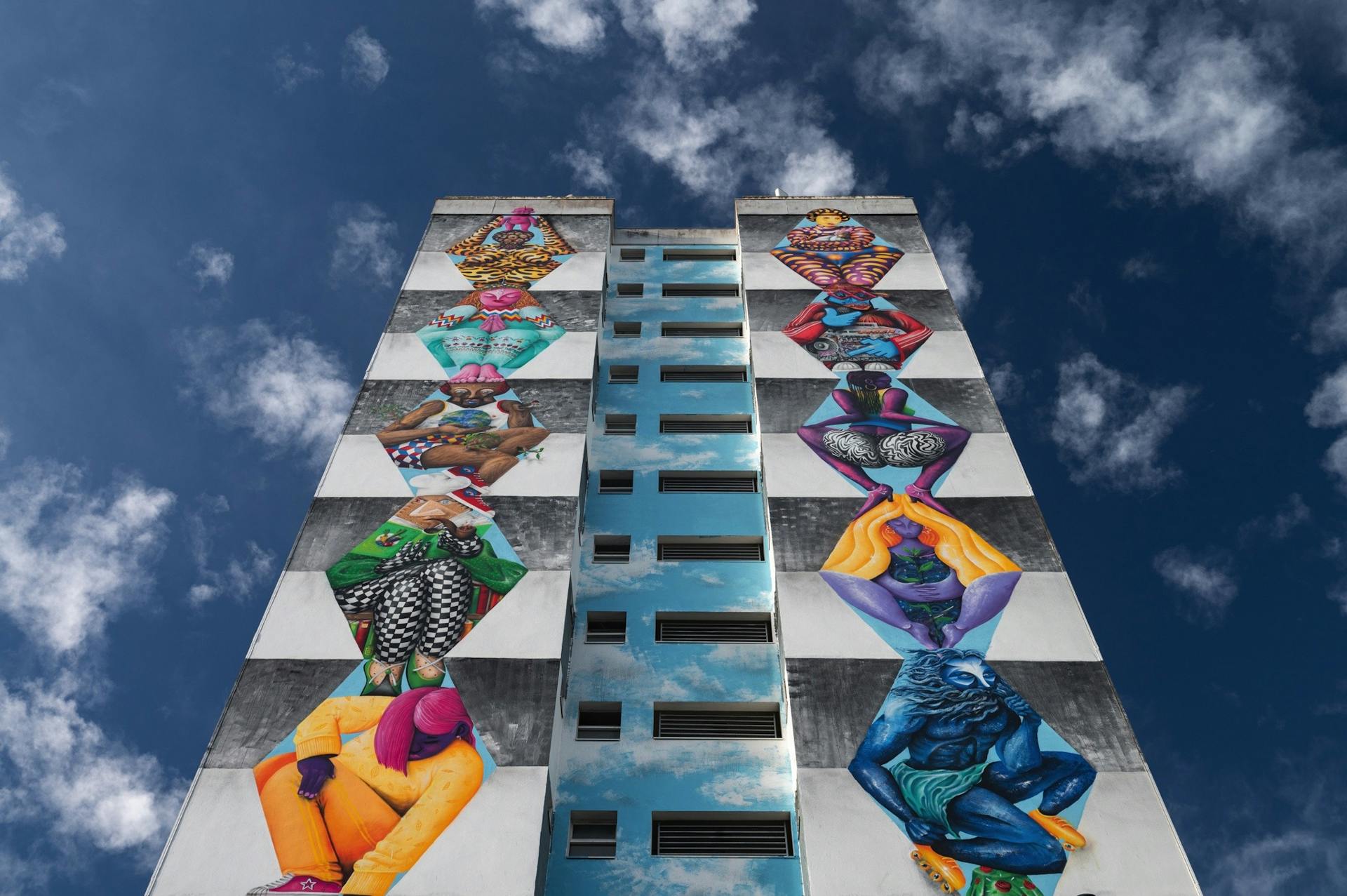 Street art à Nantes, le quartier de Bellevue haut en couleurs avec l'agence de design Studio Katra.