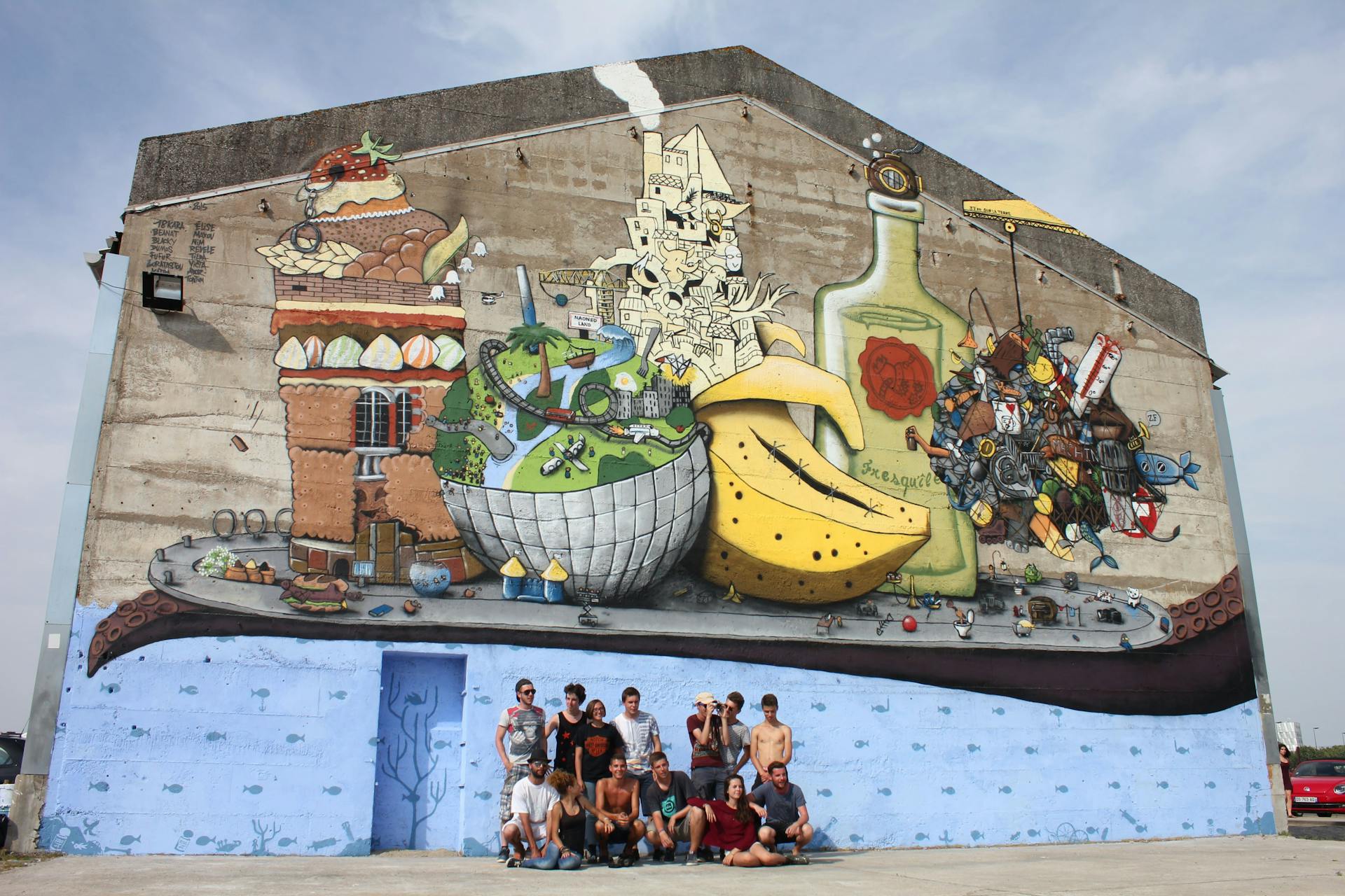 La hangar à bananes à Nantes décoré du projet Fresqu'Île en 2018.